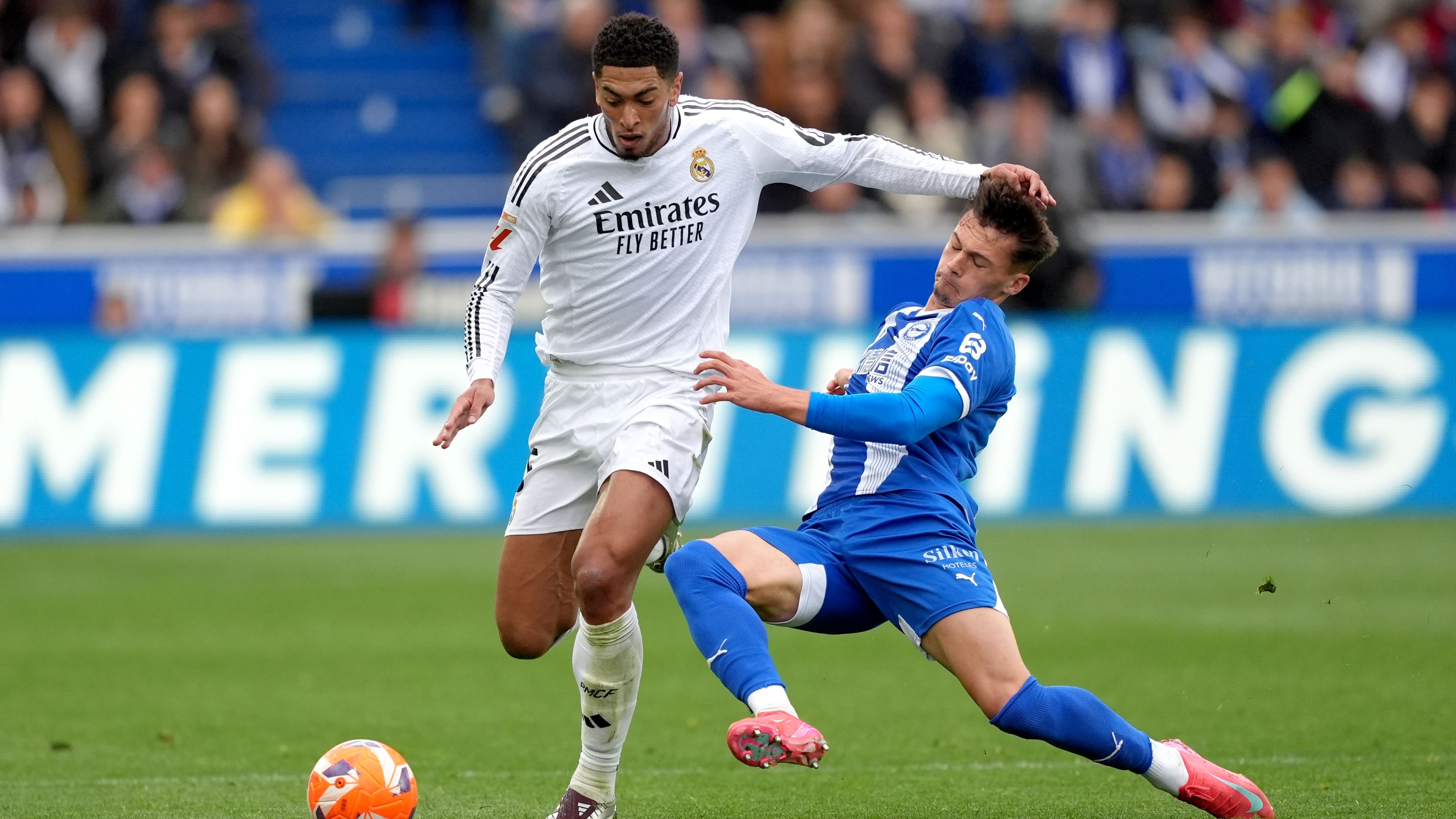 Deportivo Alaves v Real Madrid CF - La Liga EA Sports