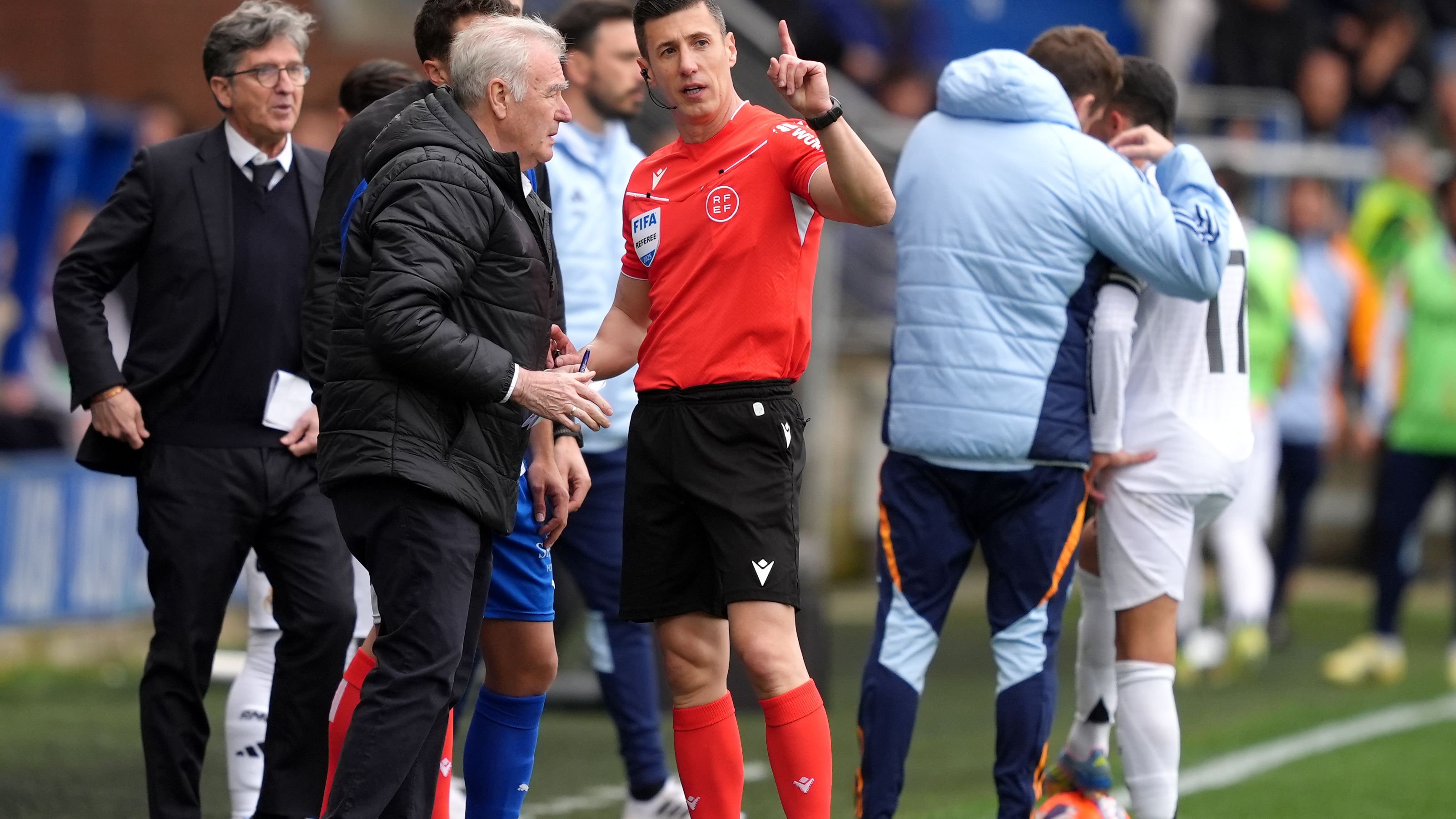 Deportivo Alaves v Real Madrid CF - La Liga EA Sports