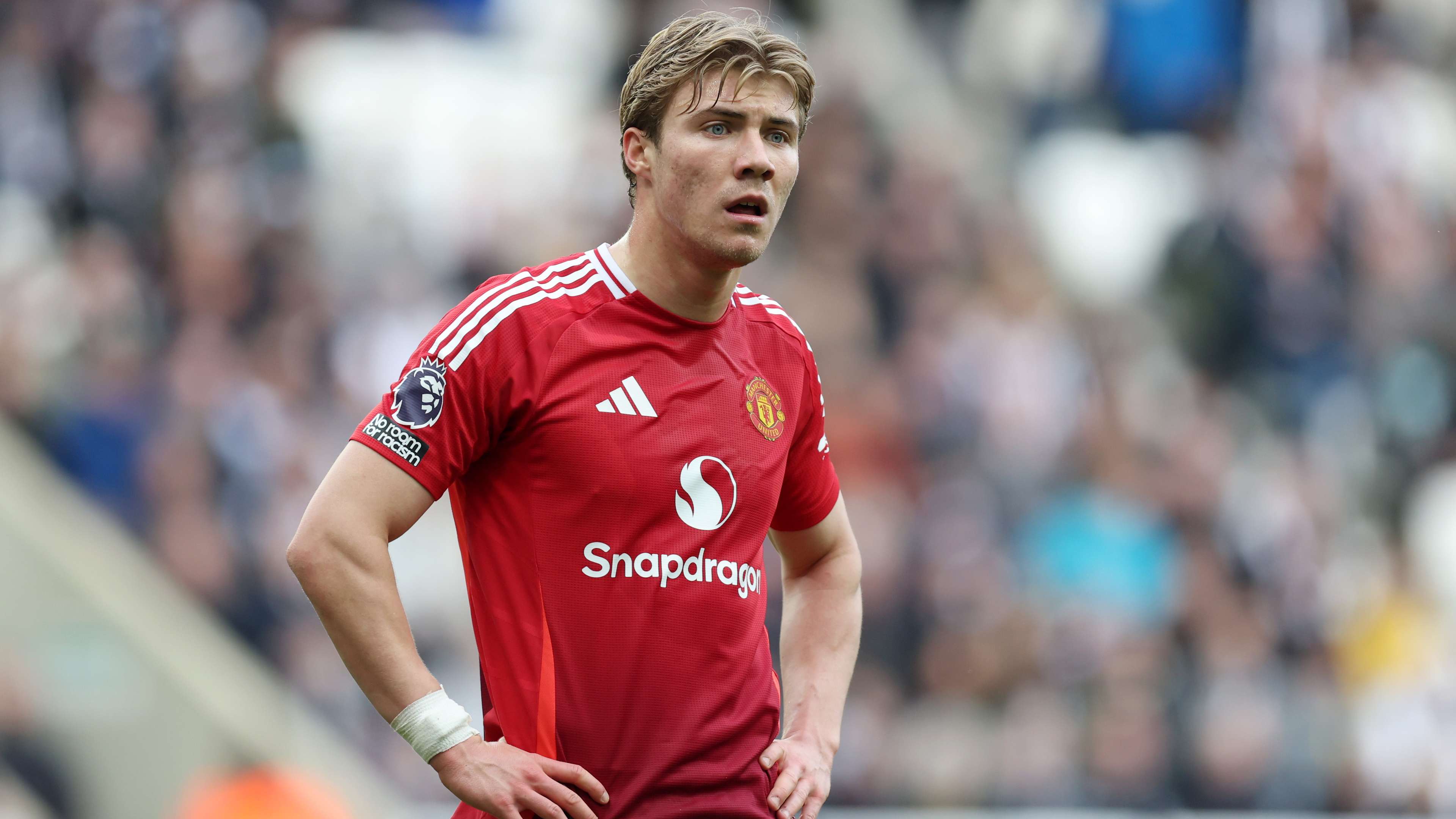 GettyImages-2210083094 Cristiano Ronaldo regret for Man Utd in Rasmus Hojlund development as misfiring £72m Danish striker missed out on chance to work with perfect mentor