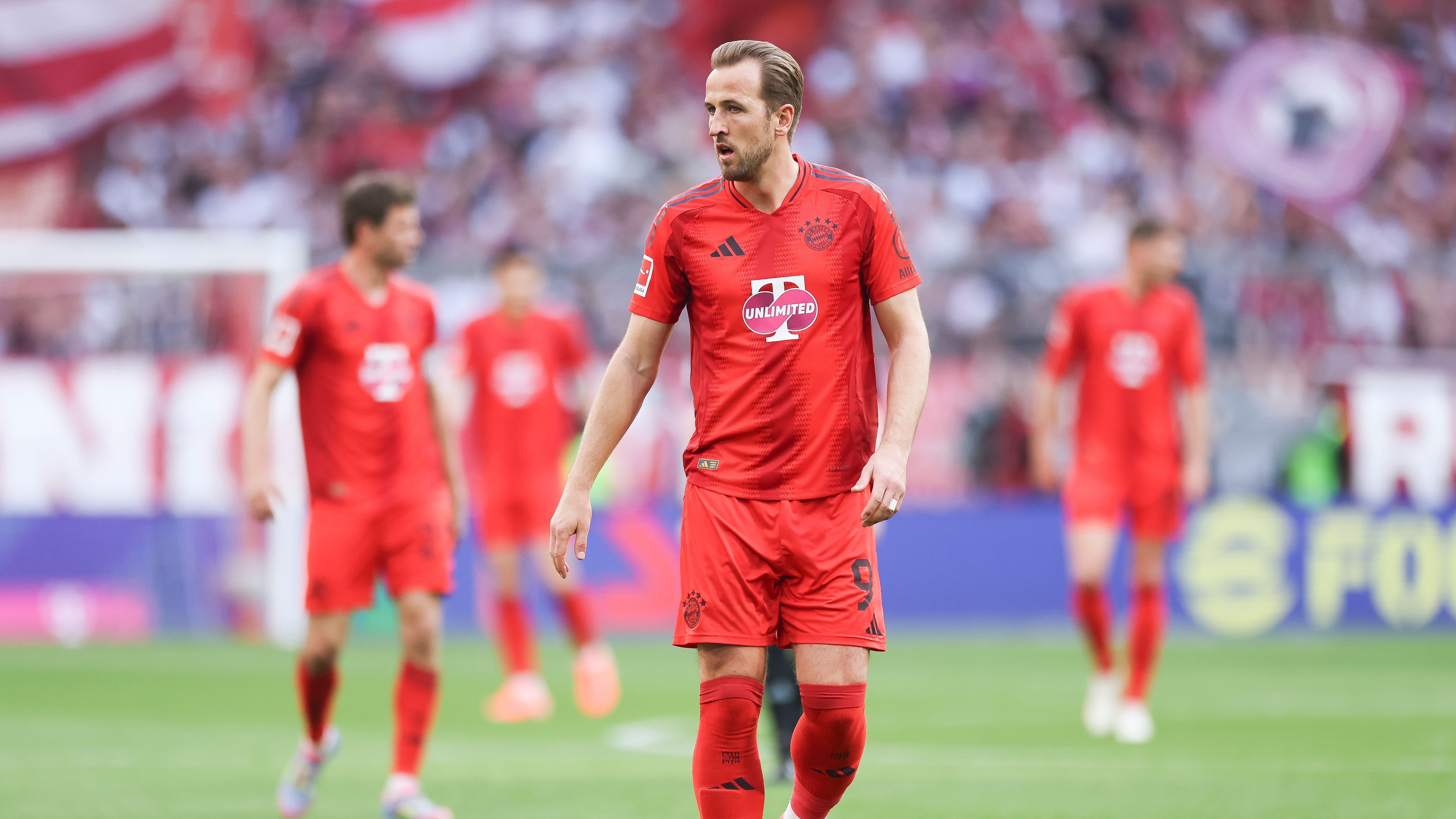 FC Bayern München v Borussia Dortmund - Bundesliga