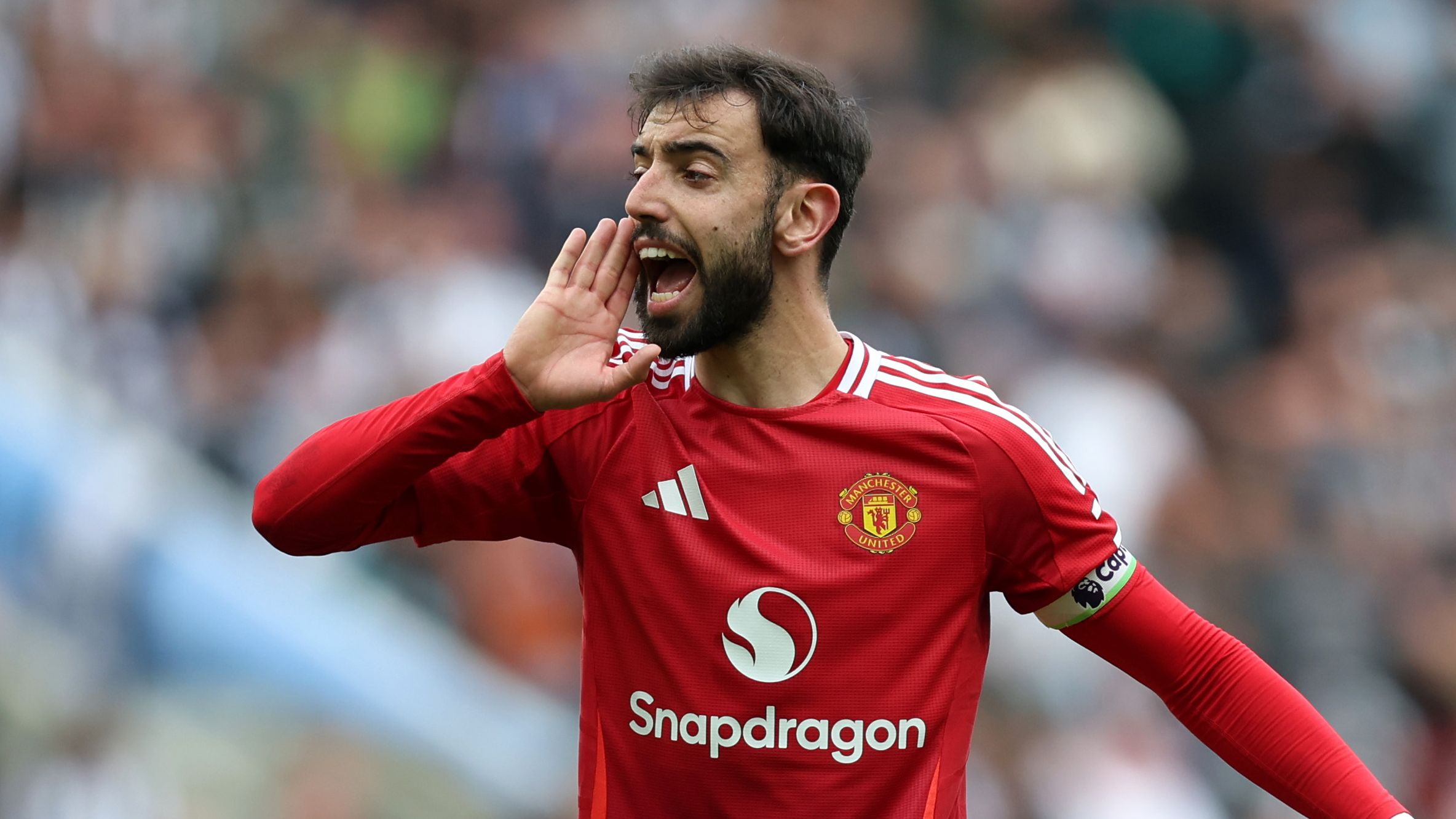 Real Madrid warned off Bruno Fernandes transfer move as legendary former striker tells La Liga giants Manchester United star isn't 'viable' | Goal.com UK