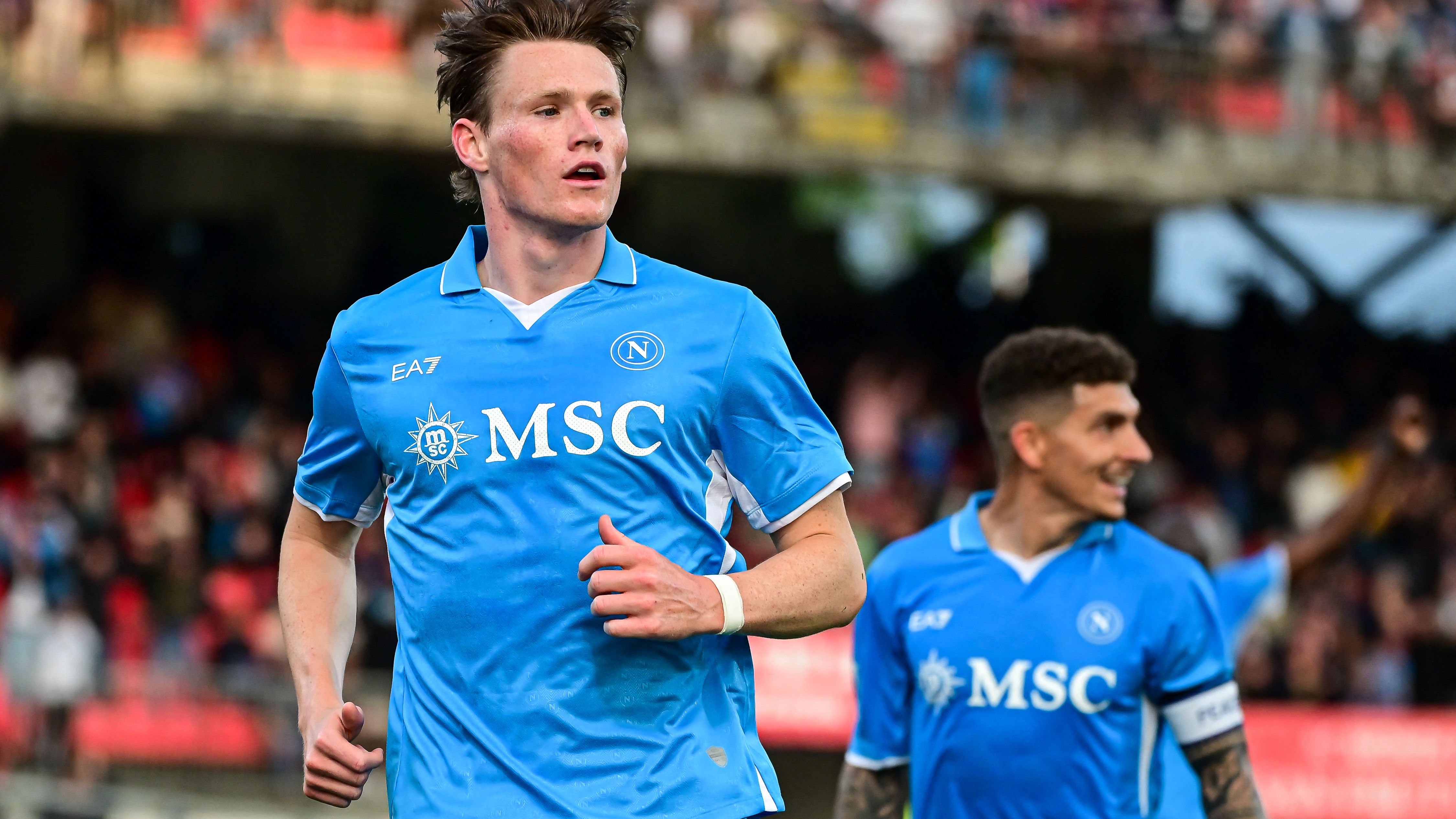 VIDEO: Scott McTominay swarmed by Napoli team-mates after ex-Man Utd midfielder bags 10th goal of season to boost Serie A title hopes under Antonio Conte