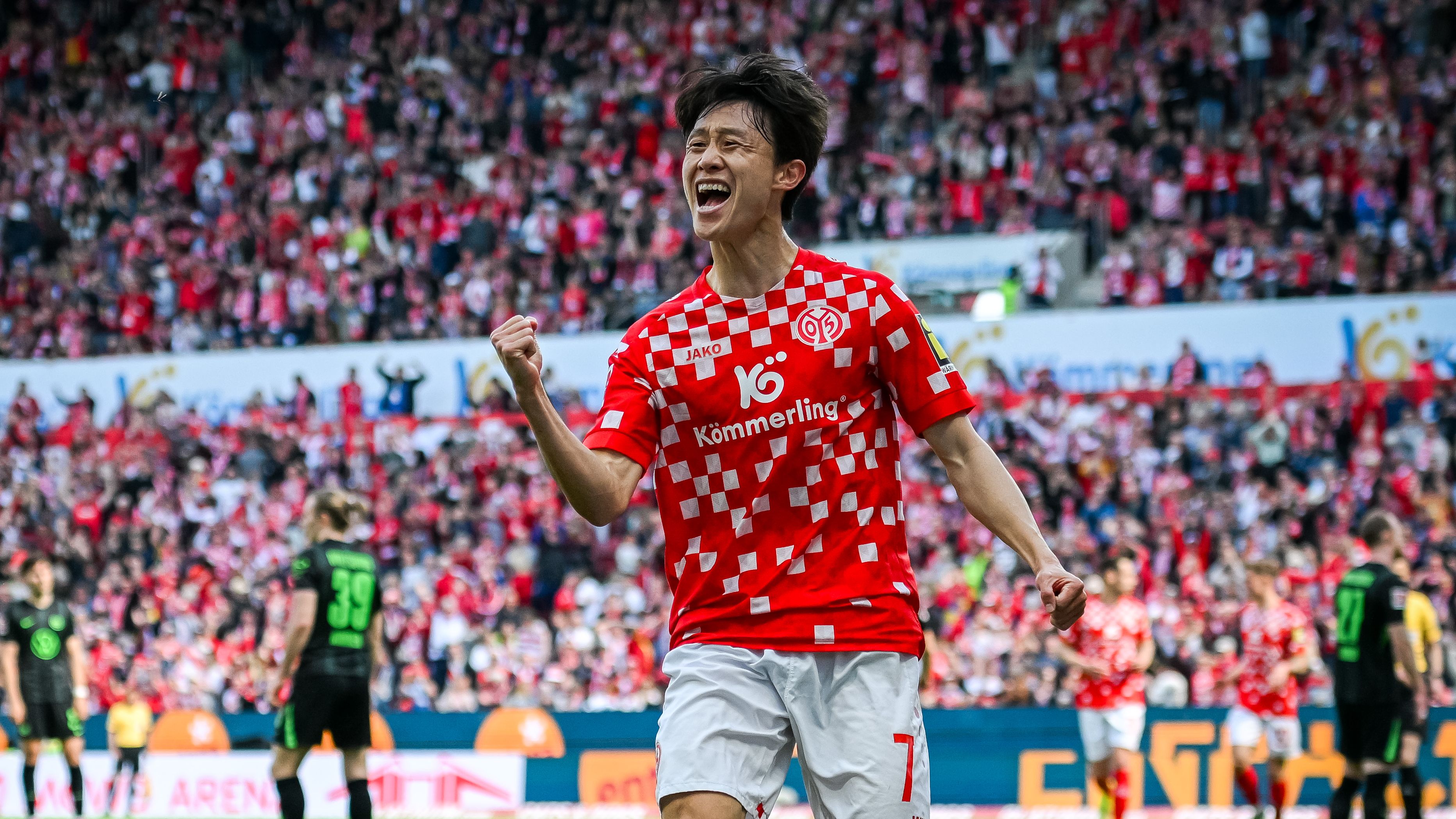 1. FSV Mainz 05 v VfL Wolfsburg - Bundesliga