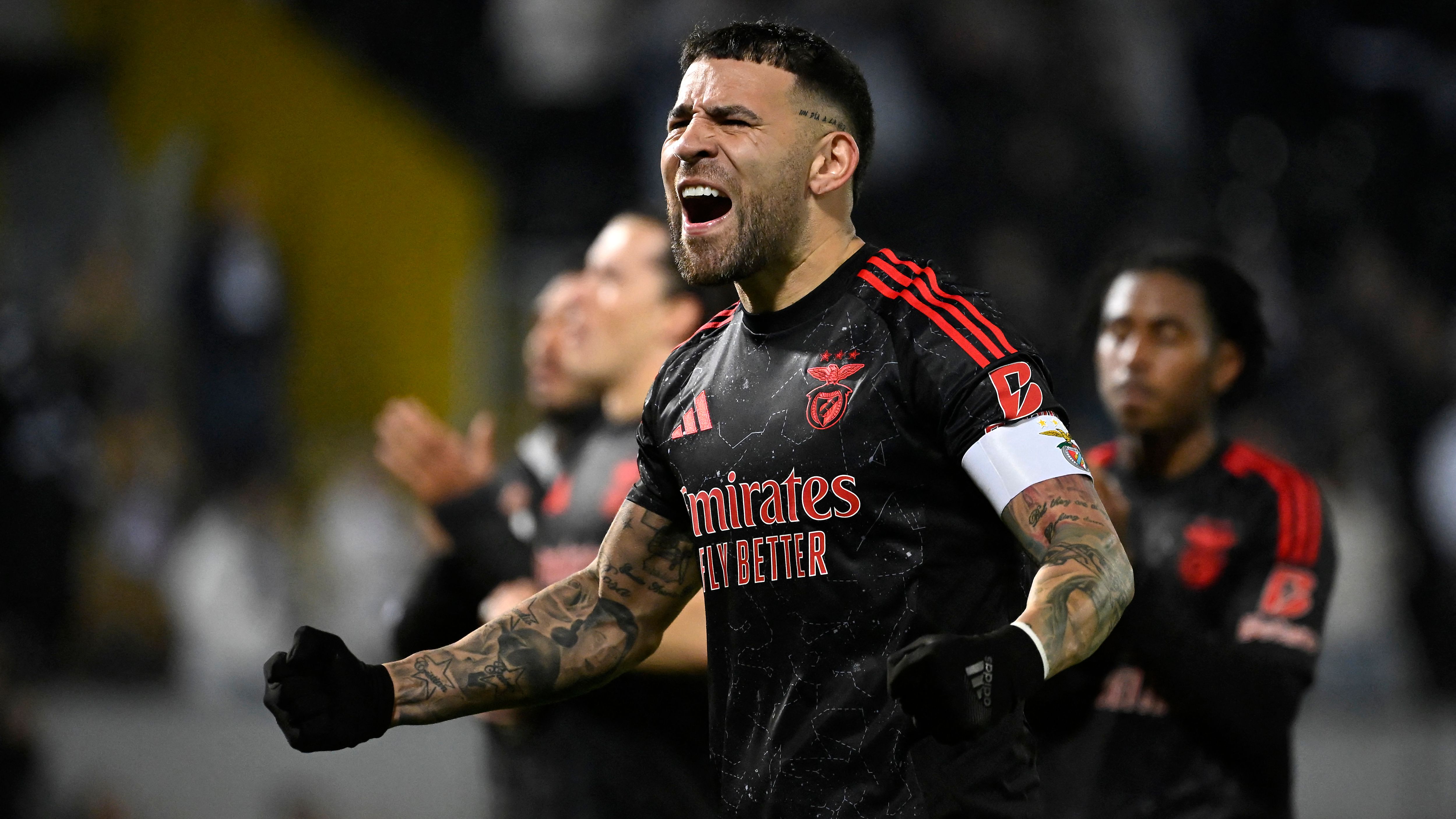 FBL-POR-LIGA-VITORIA GUIMARAES-BENFICA