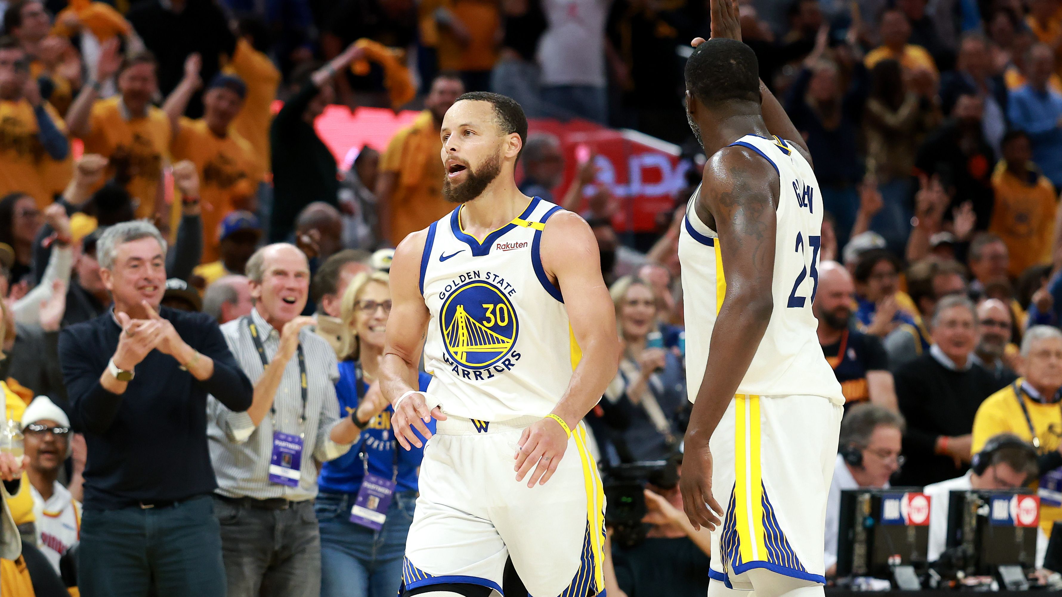 Memphis Grizzlies v Golden State Warriors - Play-In Tournament