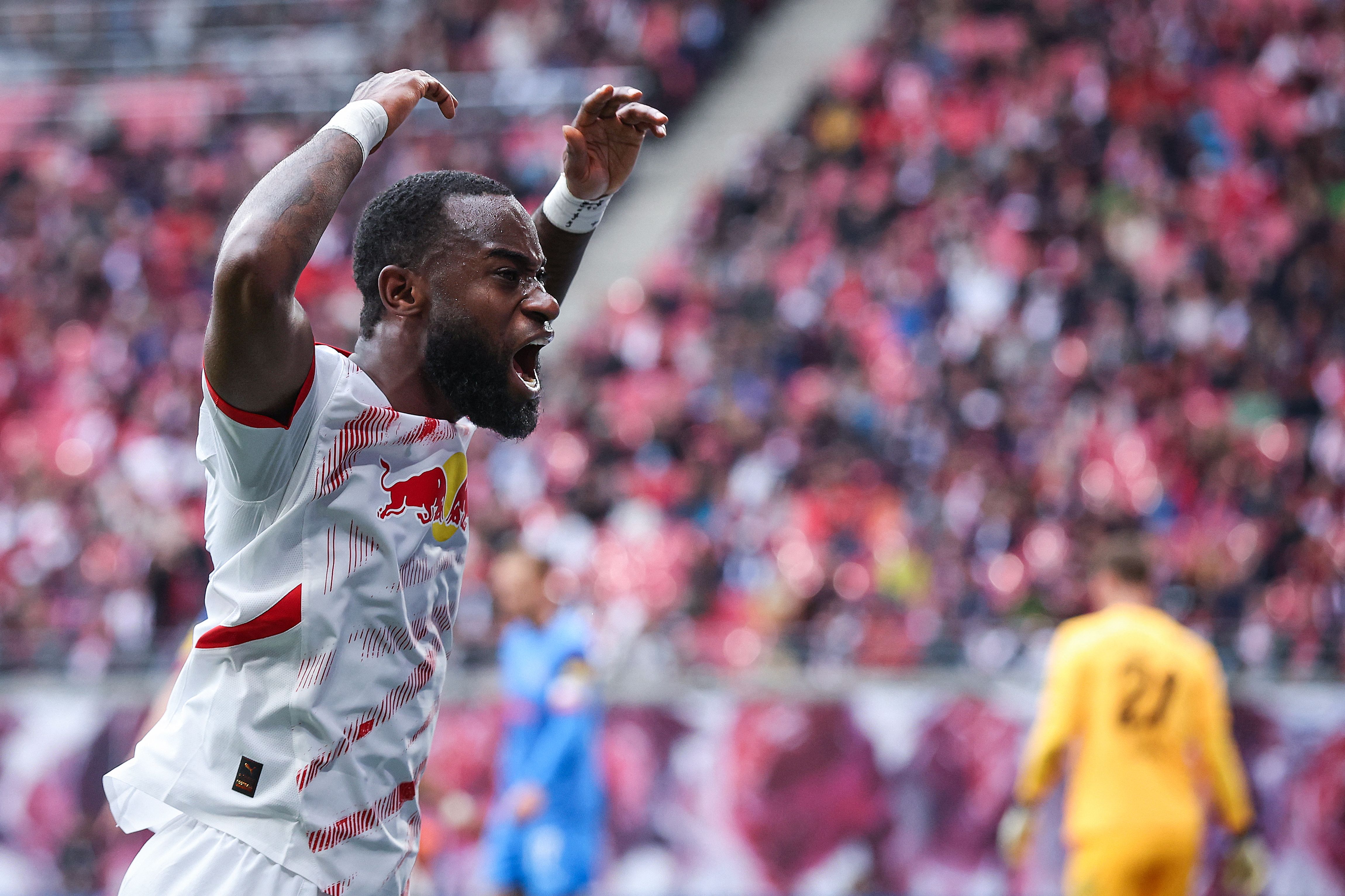 FBL-GER-BUNDESLIGA-LEIPZIG-KIEL