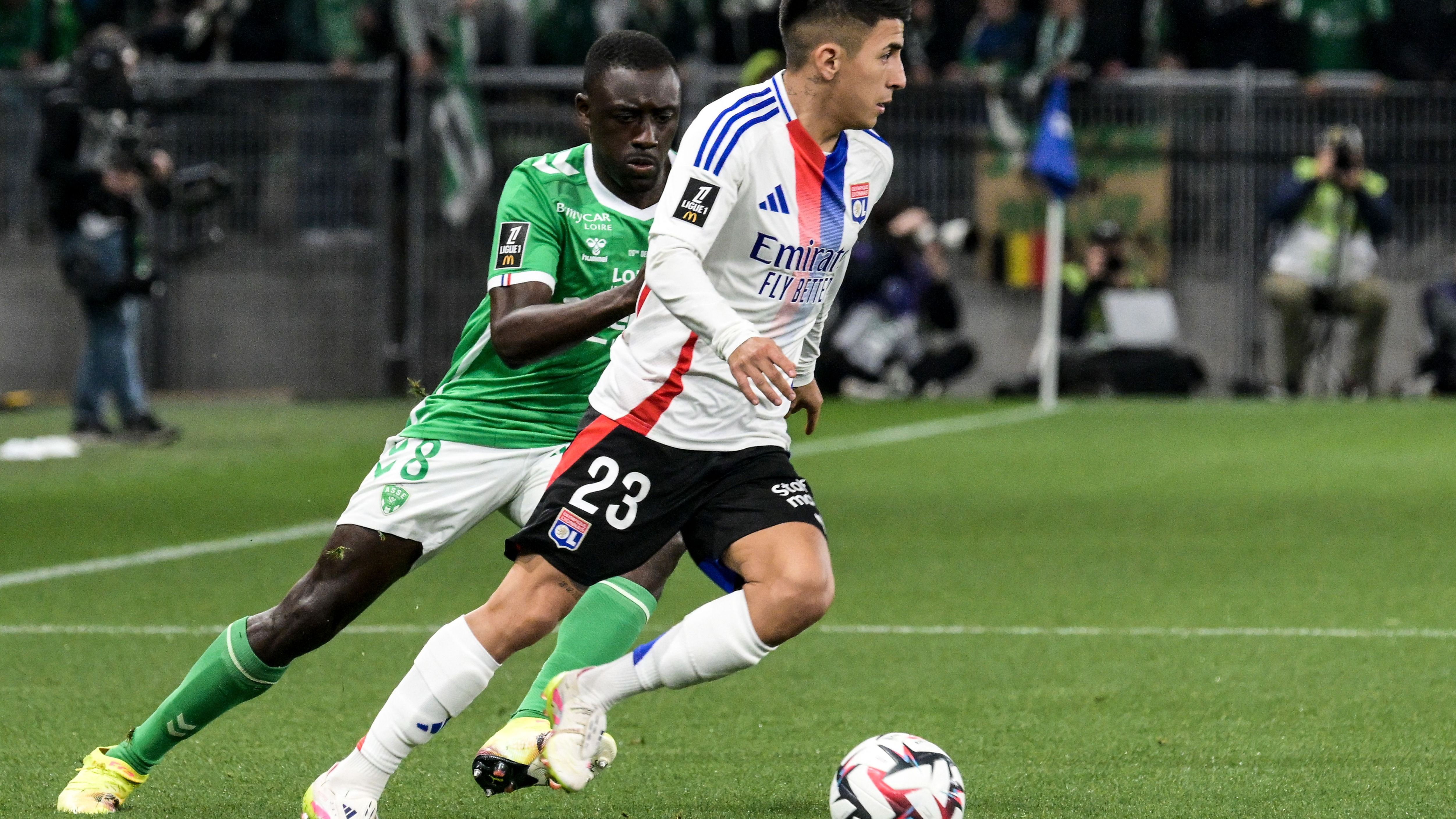 FBL-FRA-LIGUE1-SAINT-ETIENNE-LYON