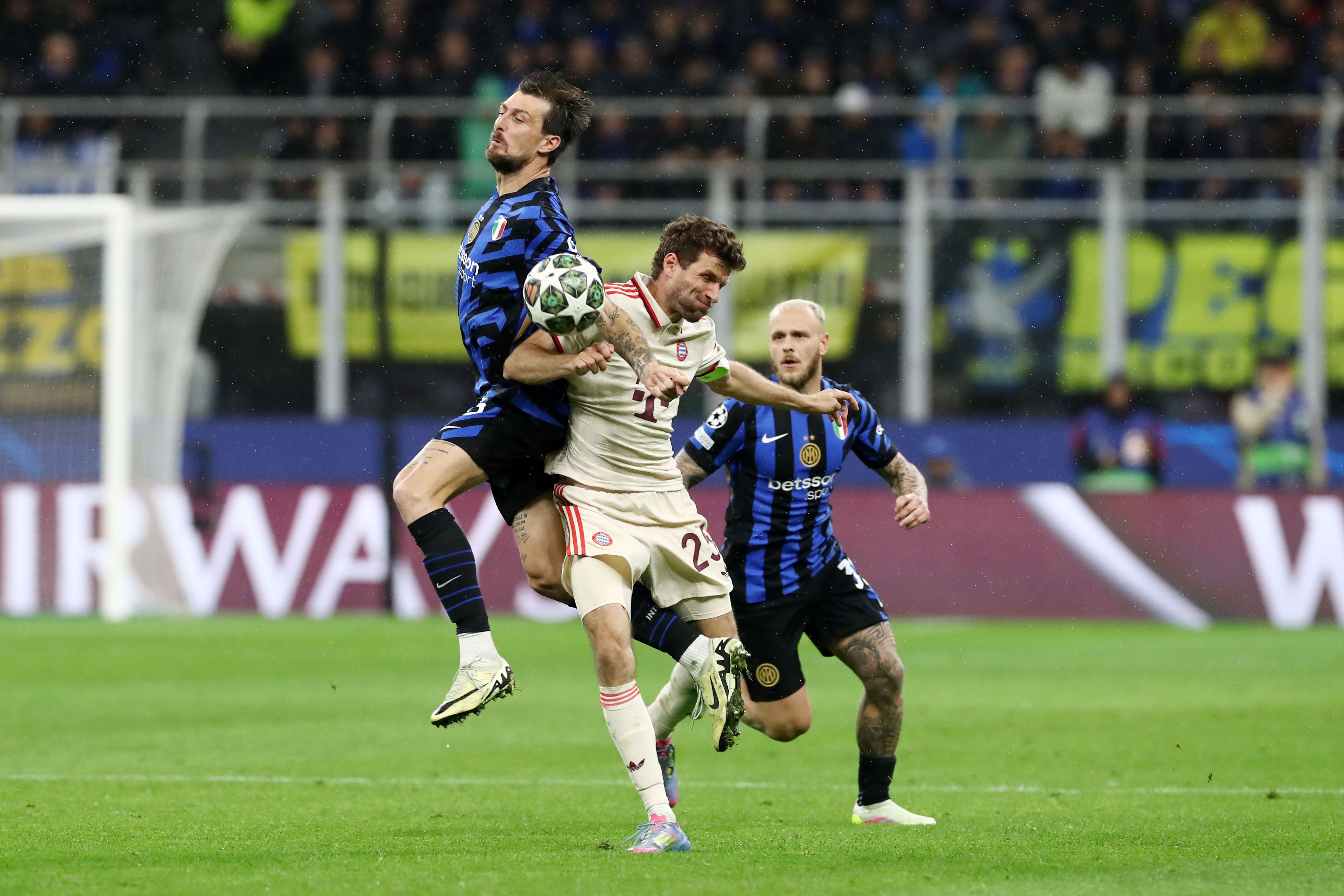 FC Internazionale Milano v FC Bayern München - UEFA Champions League 2024/25 Quarter Final Second Leg