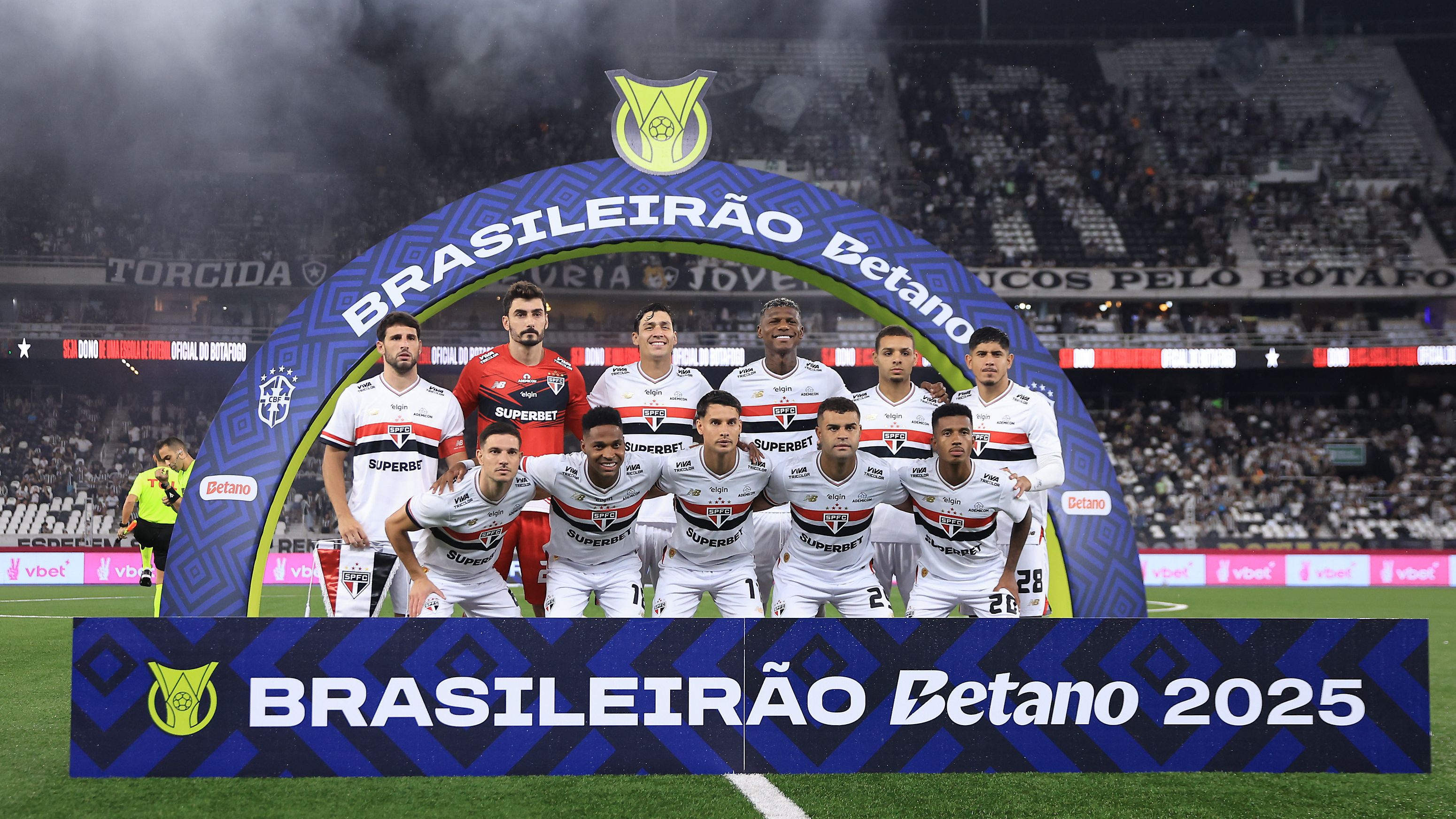 Botafogo v Sao Paulo - Brasileirao 2025