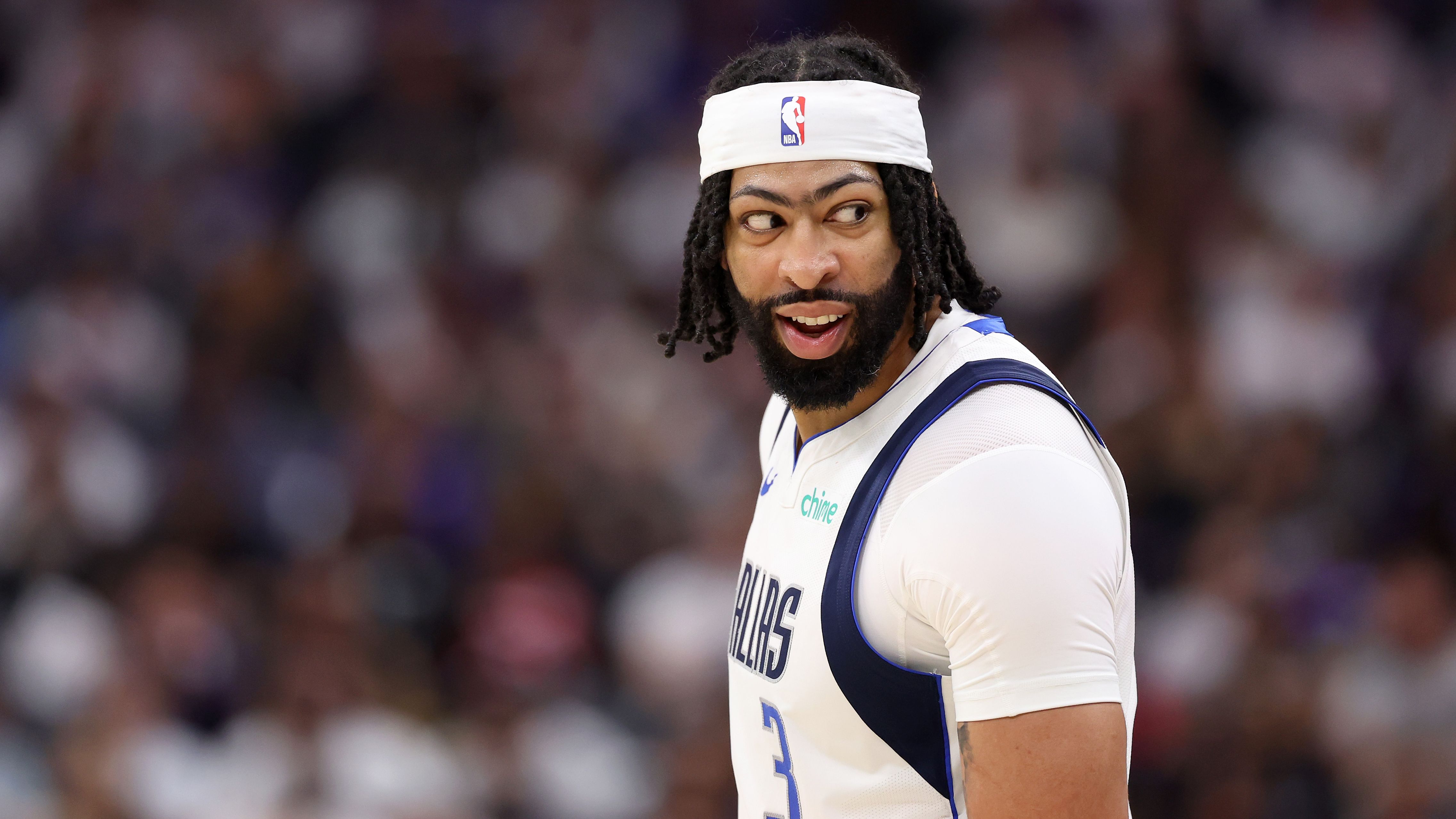 Dallas Mavericks v Sacramento Kings - Play-In Tournament