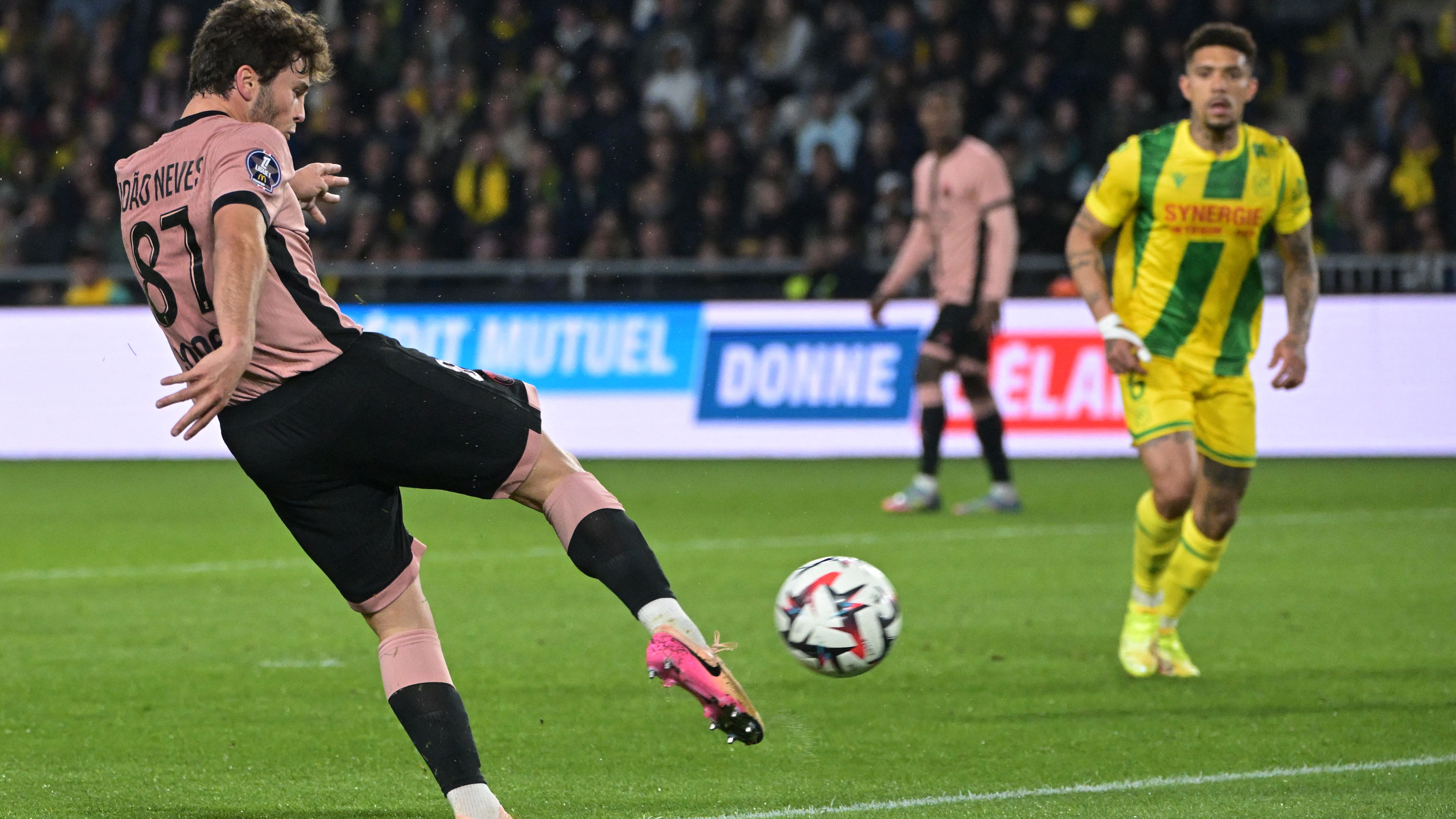 FBL-FRA-LIGUE1-NANTES-PSG