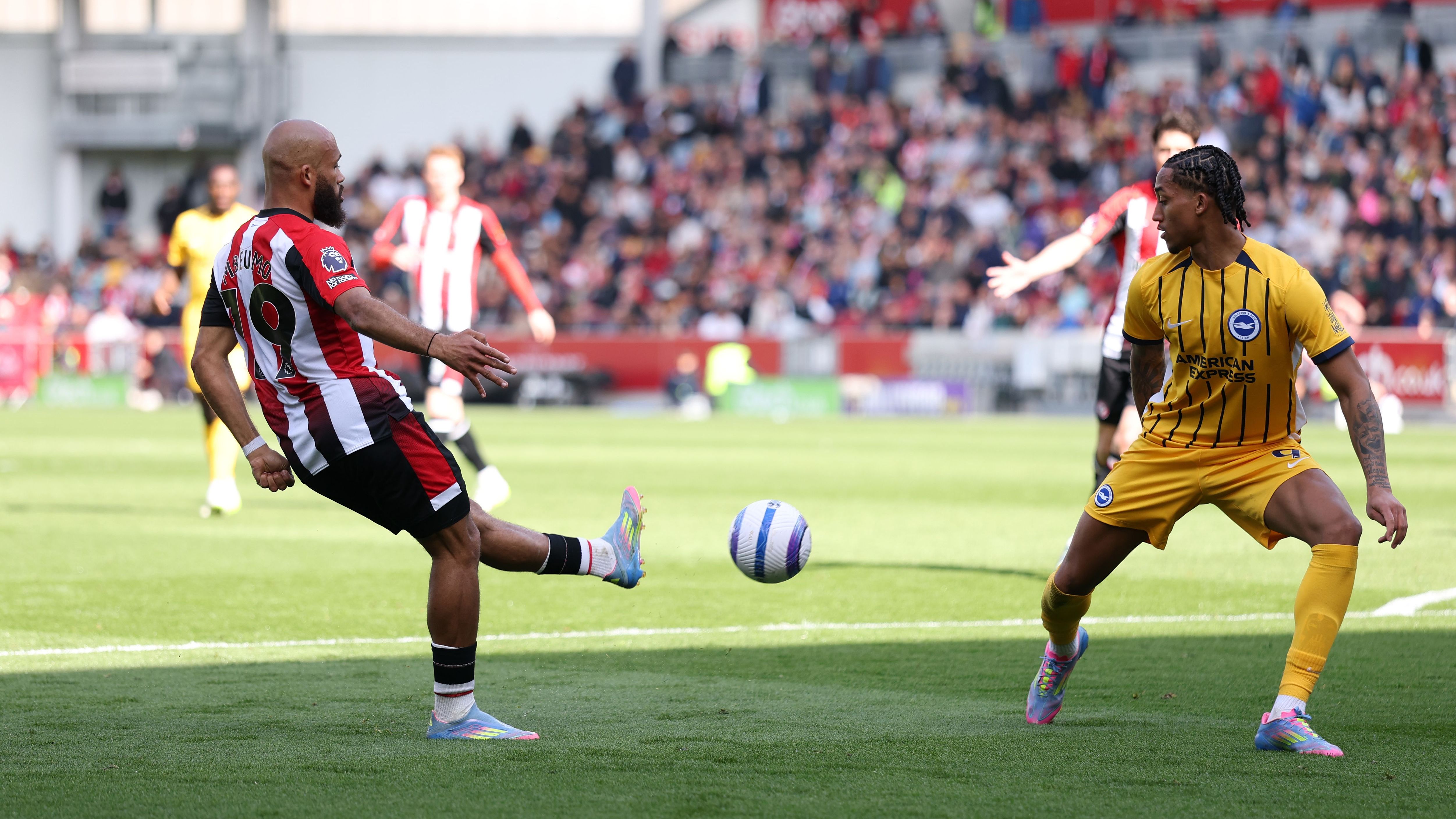 Brentford FC v Brighton & Hove Albion FC - Premier League