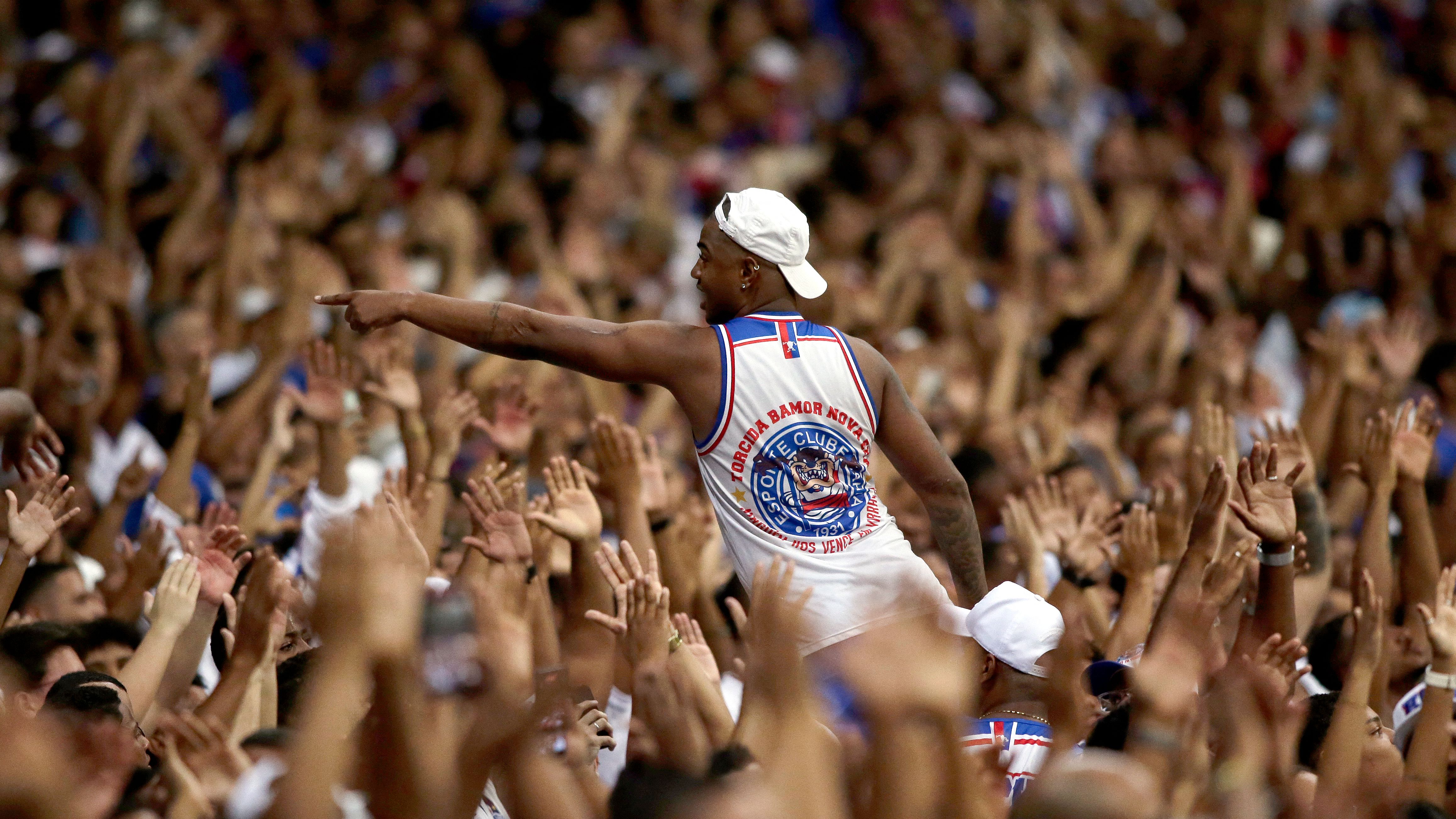 TOPSHOT-FBL-LIBERTADORES-BAHIA-ATLNACIONAL-FANS