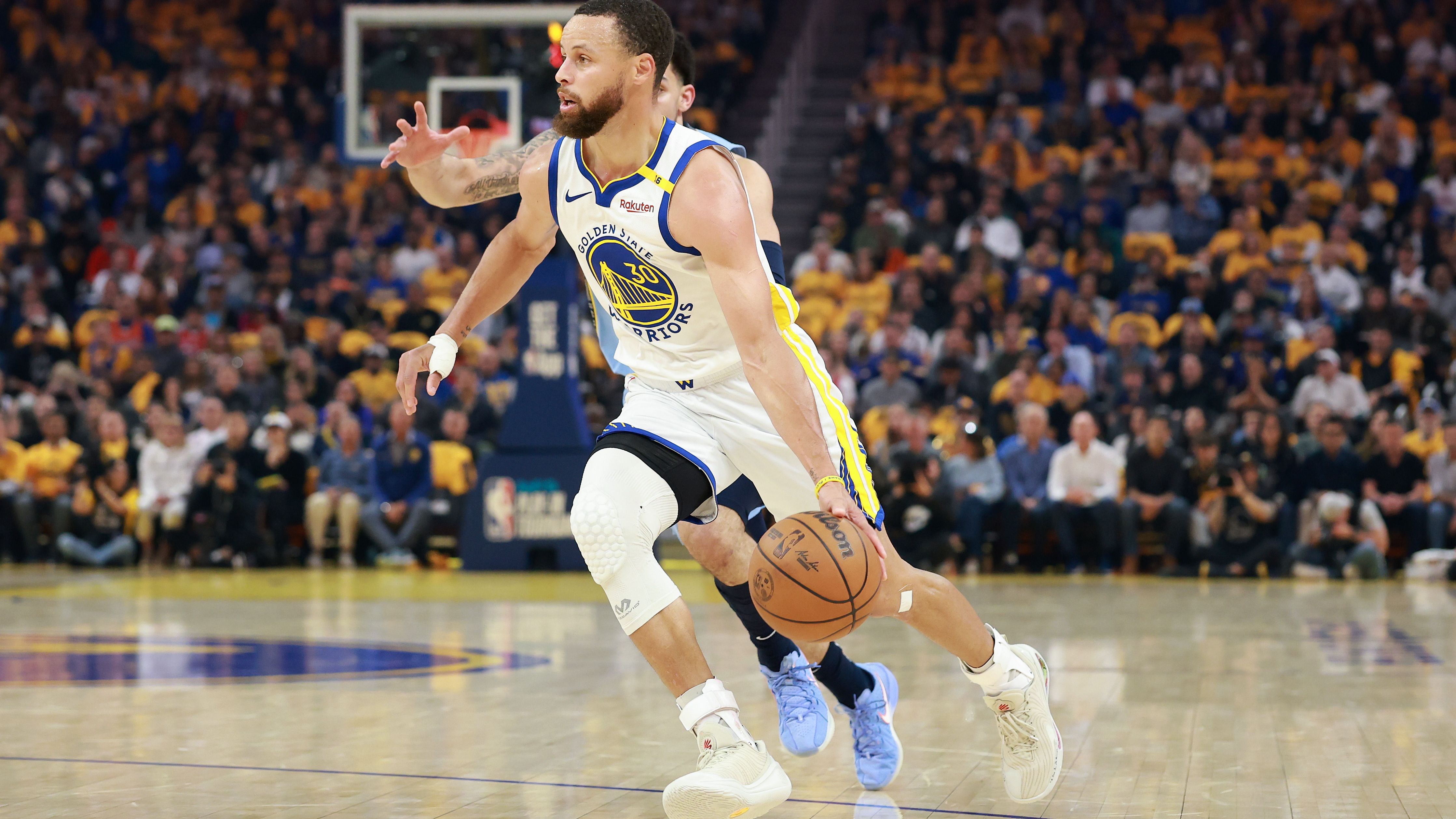 Memphis Grizzlies v Golden State Warriors - Play-In Tournament