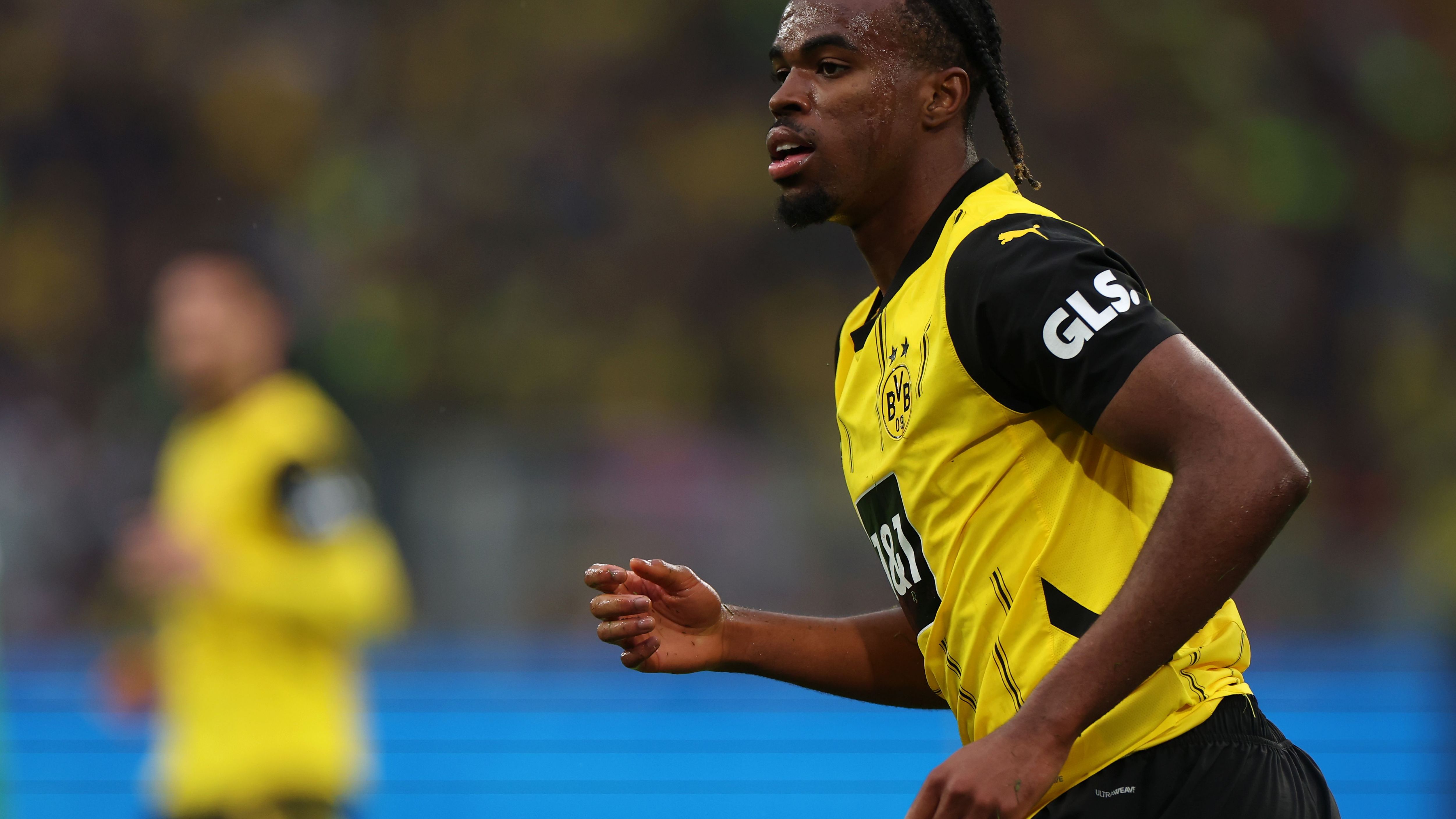 Borussia Dortmund v Borussia Mönchengladbach - Bundesliga