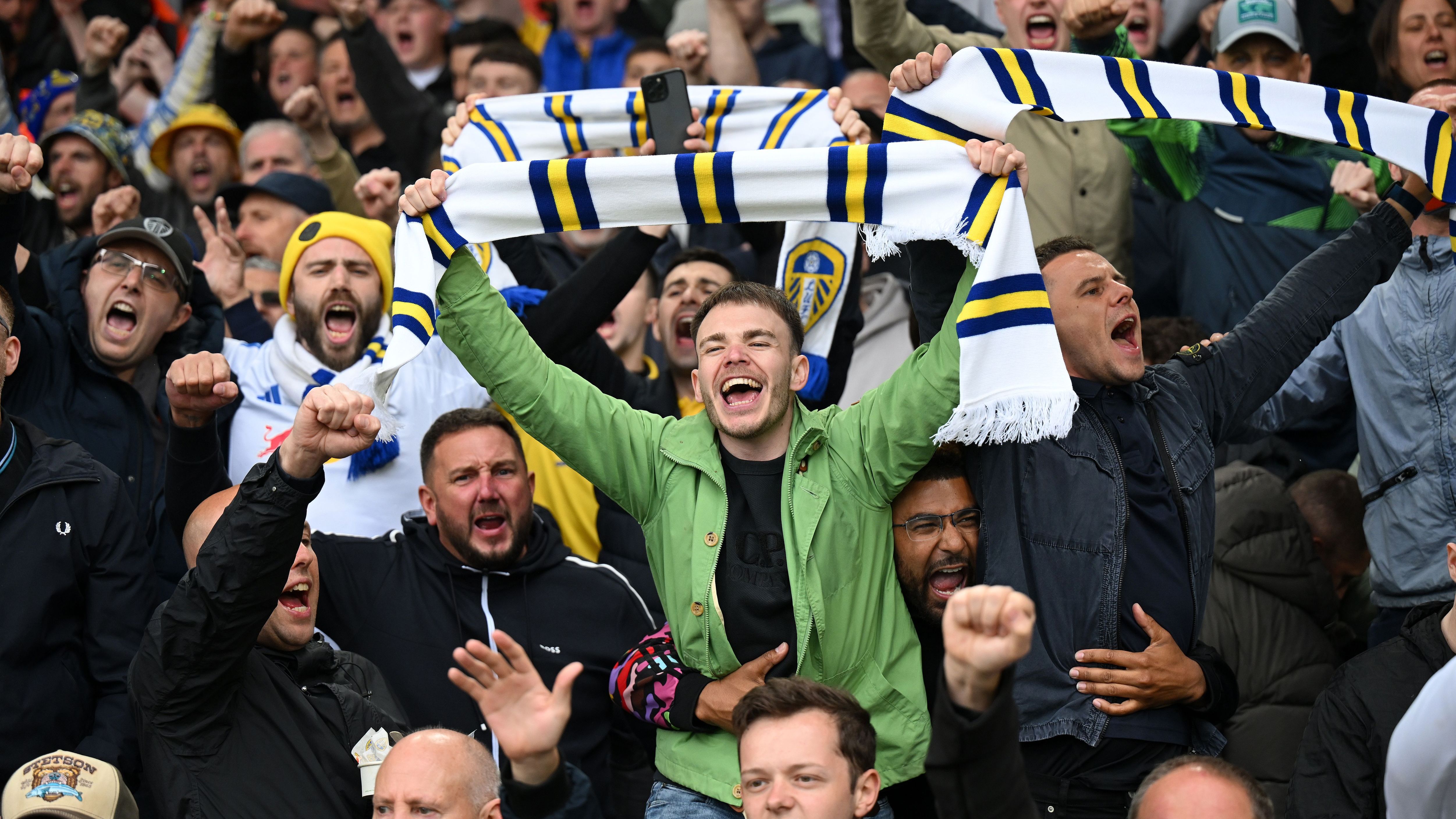 Leeds United FC v Stoke City FC - Sky Bet Championship