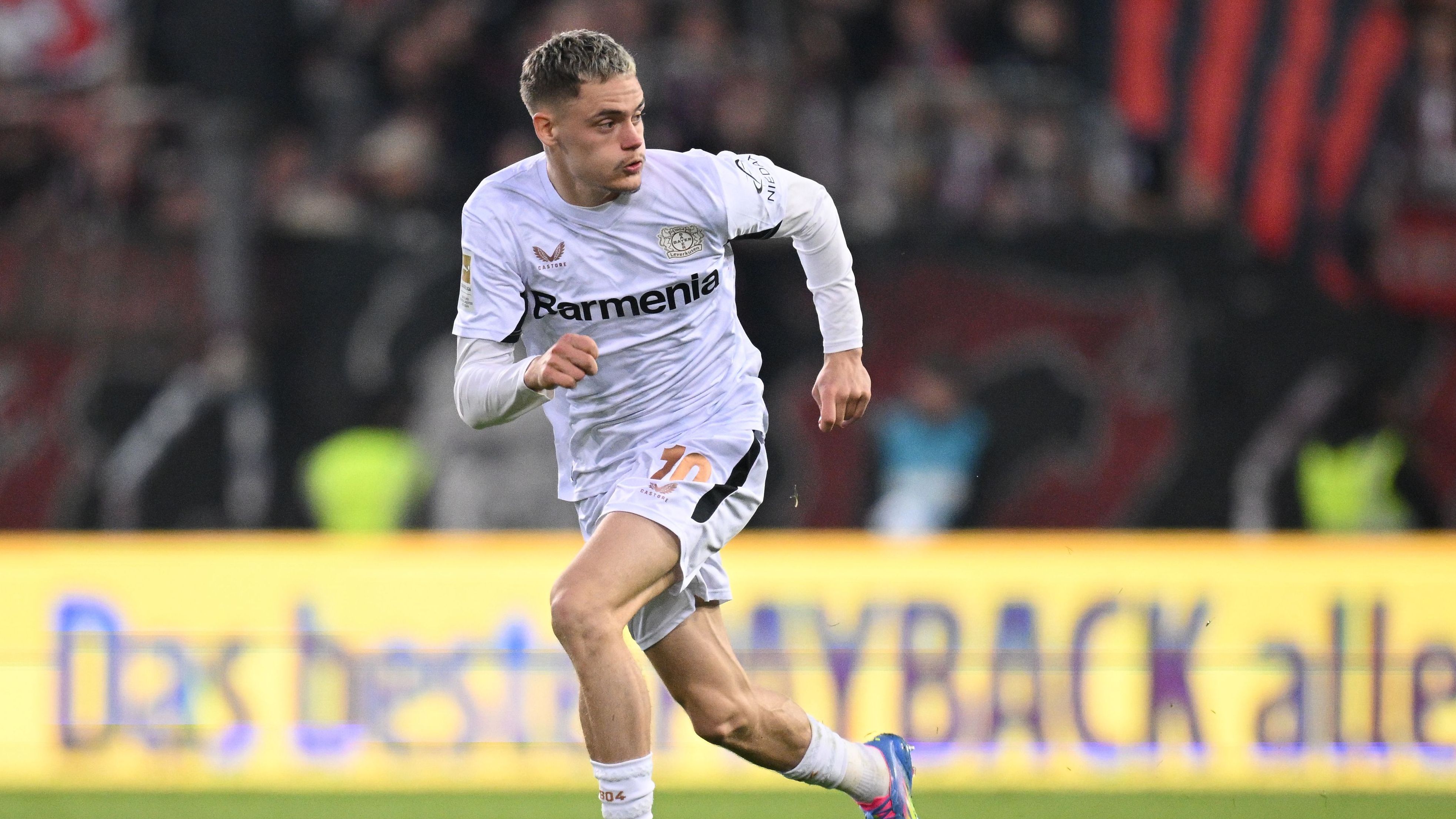 FC St. Pauli 1910 v Bayer 04 Leverkusen - Bundesliga