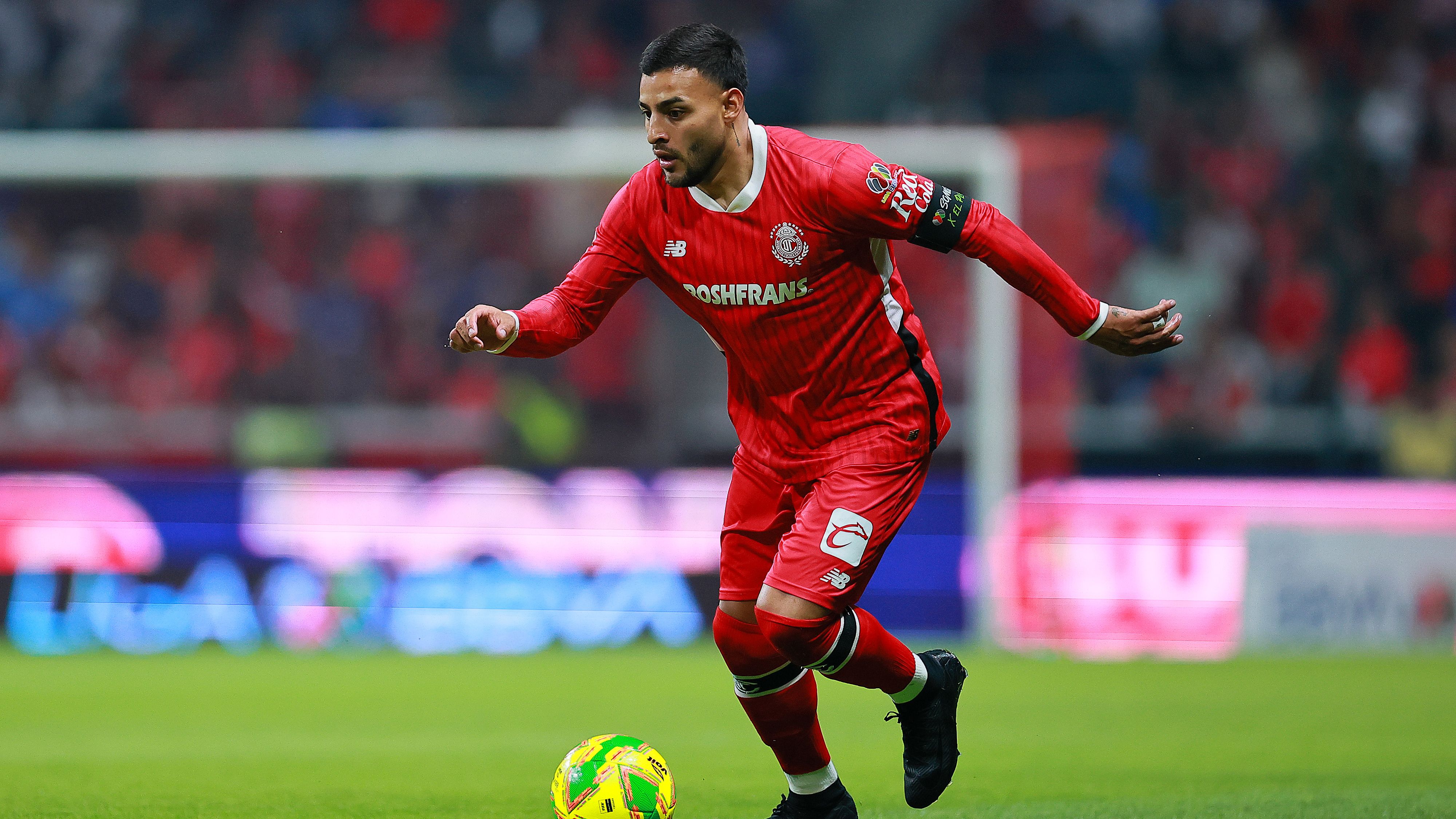 America Interested in Toluca's Alexis Vega and Paulinho for Club World Cup