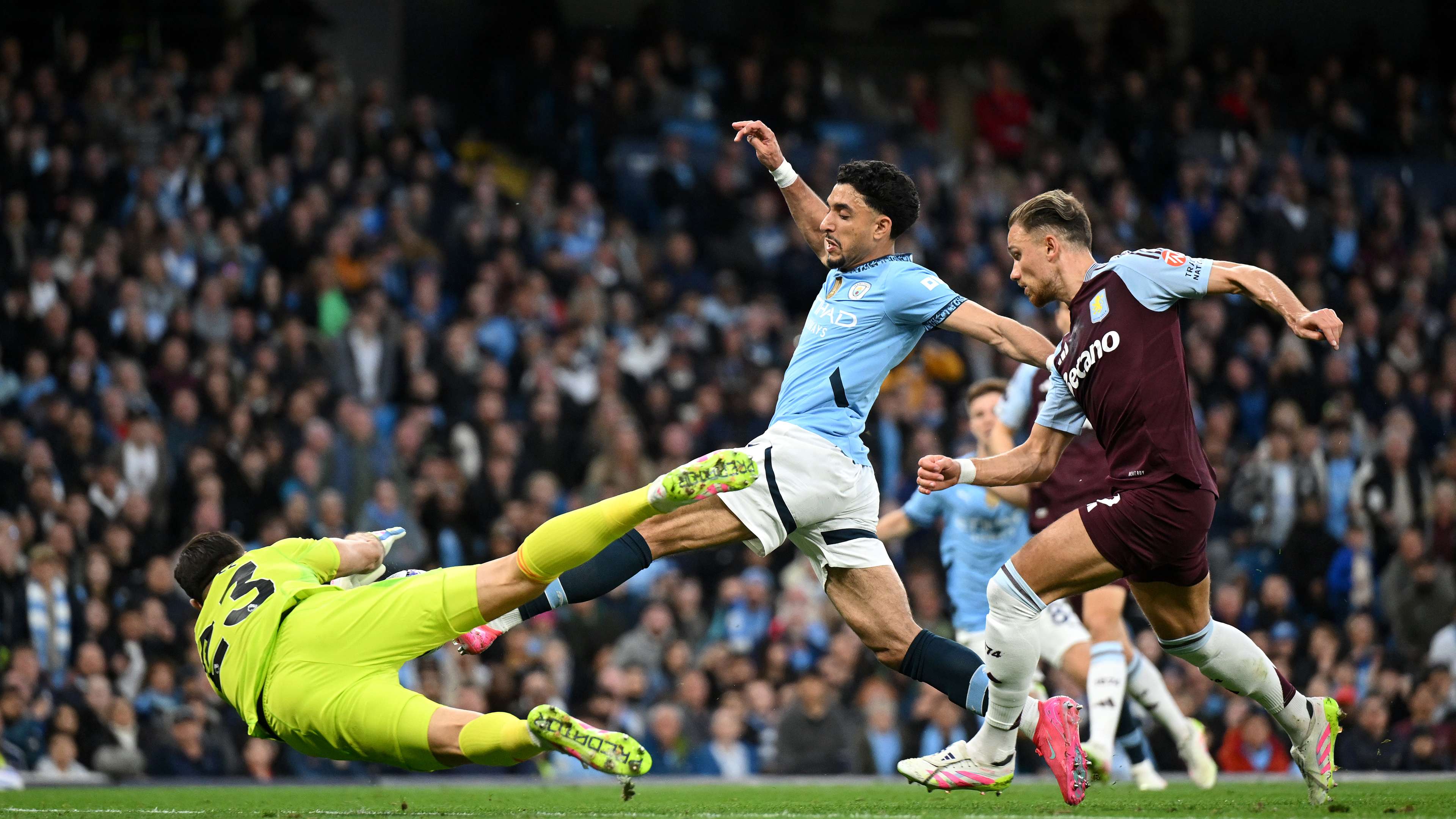 Manchester City FC v Aston Villa FC - Premier League