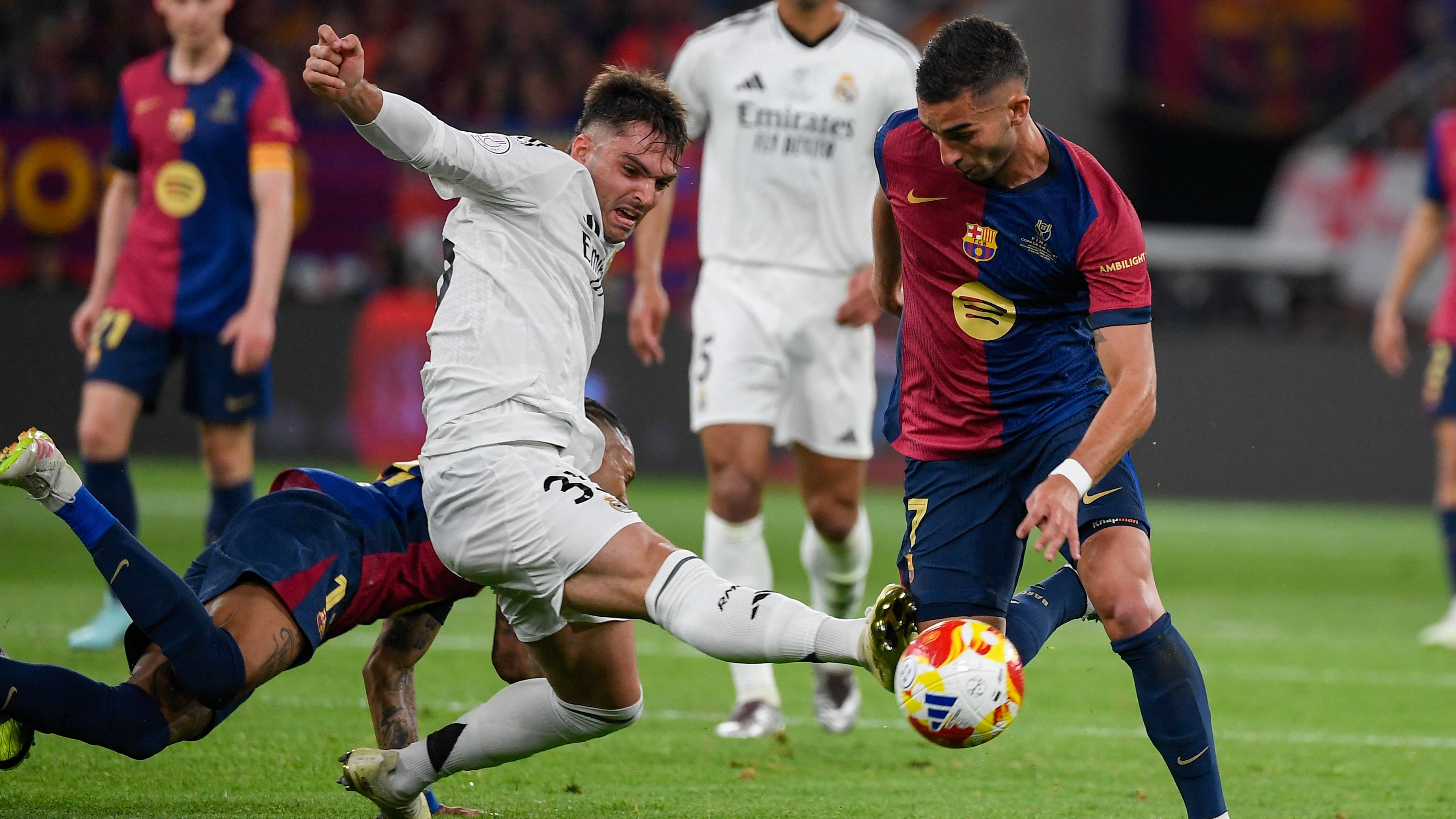 FBL-ESP-CUP-BARCELONA-REAL MADRID