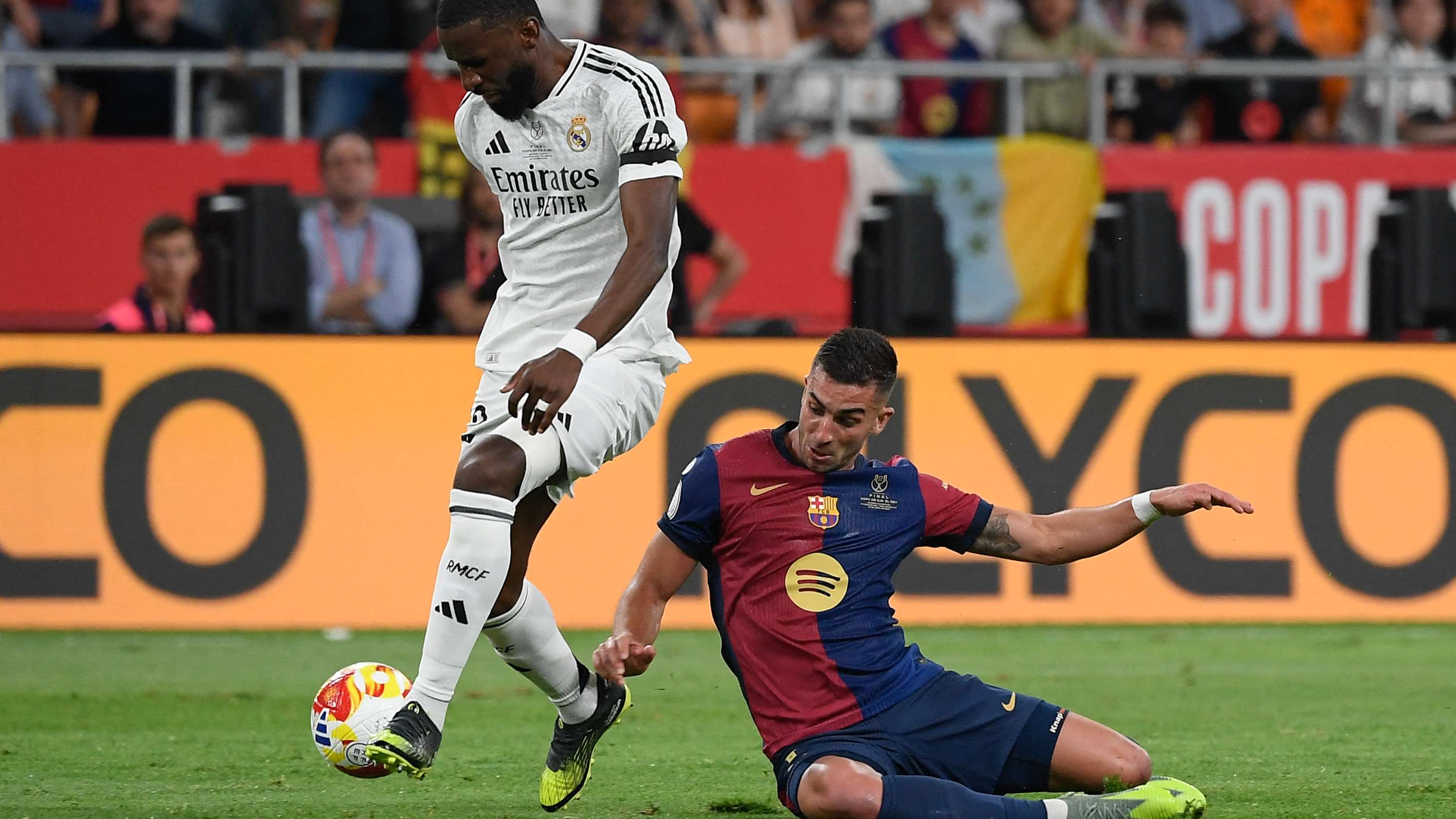 FBL-ESP-CUP-BARCELONA-REAL MADRID