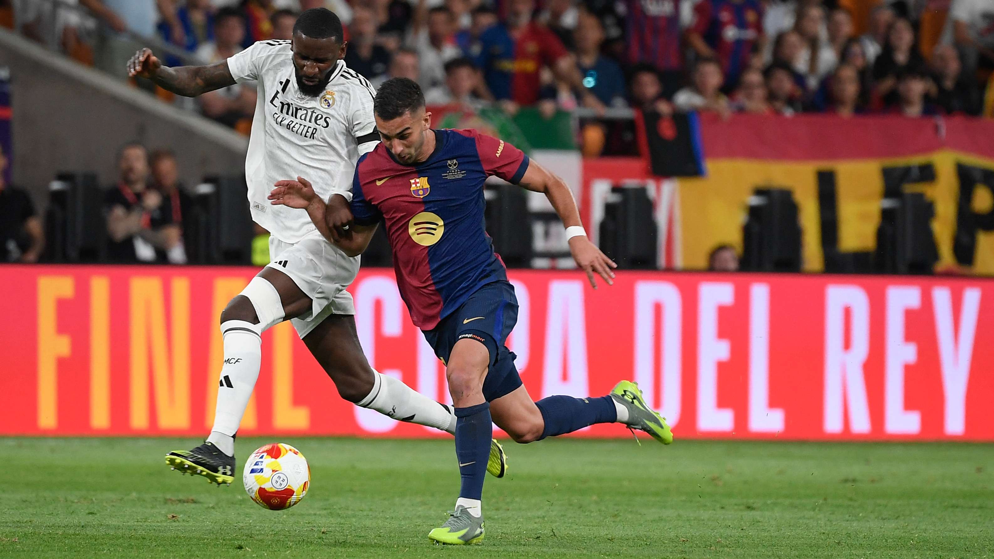 FBL-ESP-CUP-BARCELONA-REAL MADRID