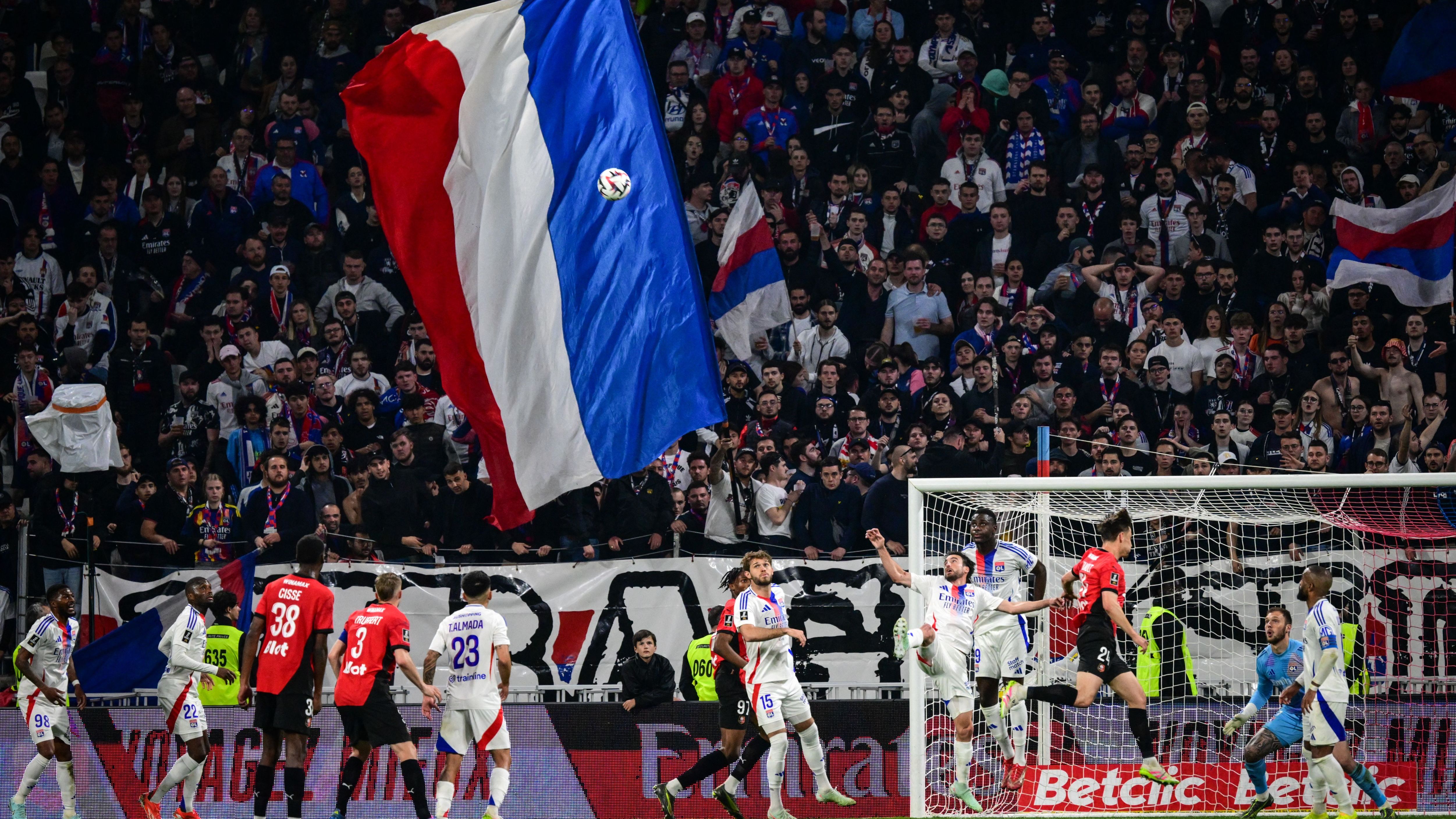 FBL-FRA-LIGUE1-LYON-RENNES