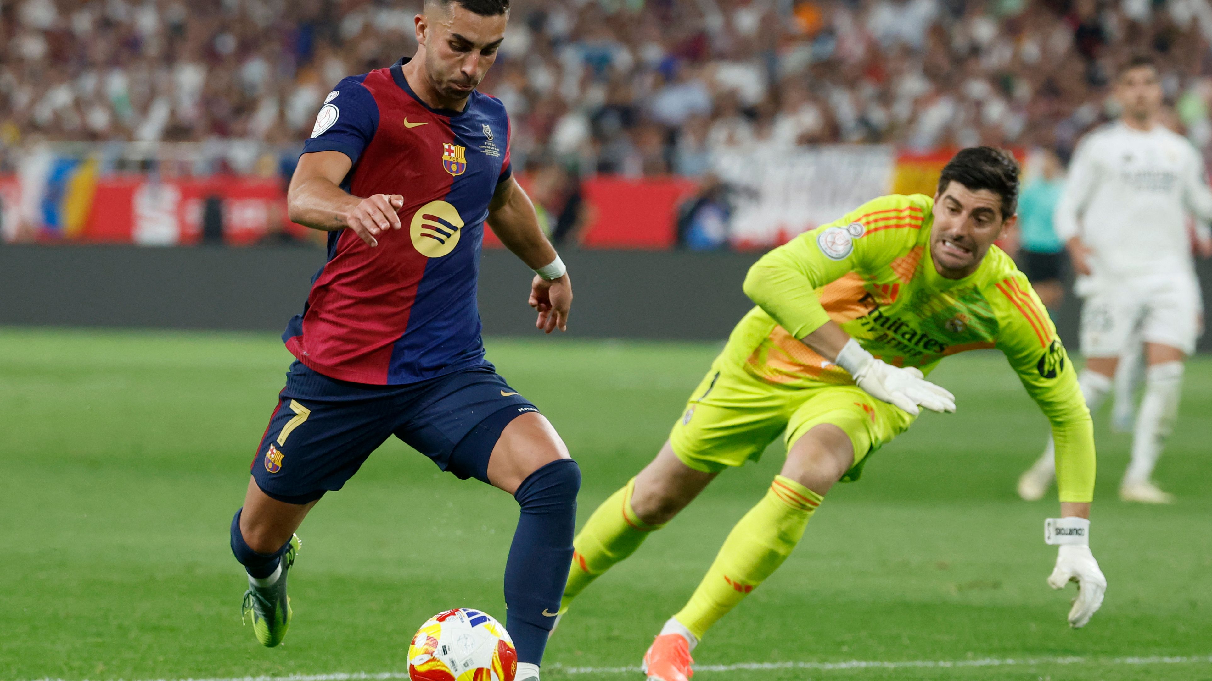 TOPSHOT-FBL-ESP-CUP-BARCELONA-REAL MADRID