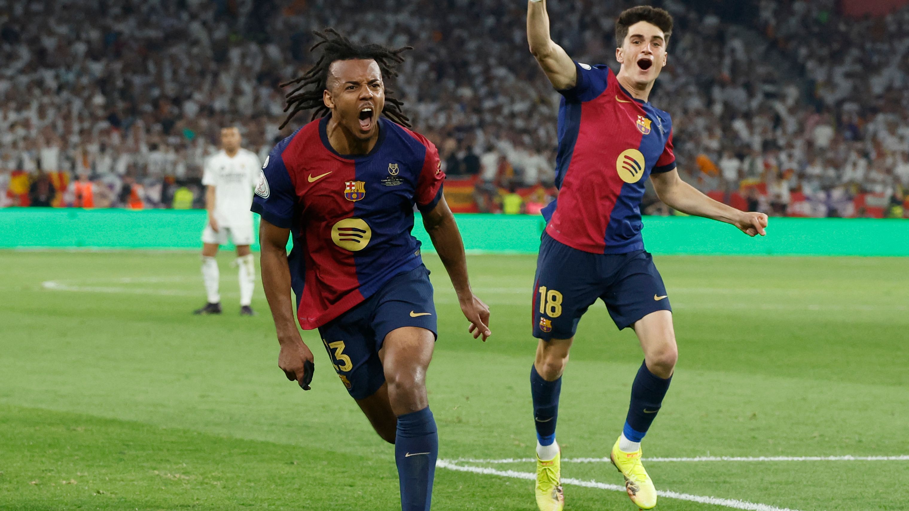 TOPSHOT-FBL-ESP-CUP-BARCELONA-REAL MADRID