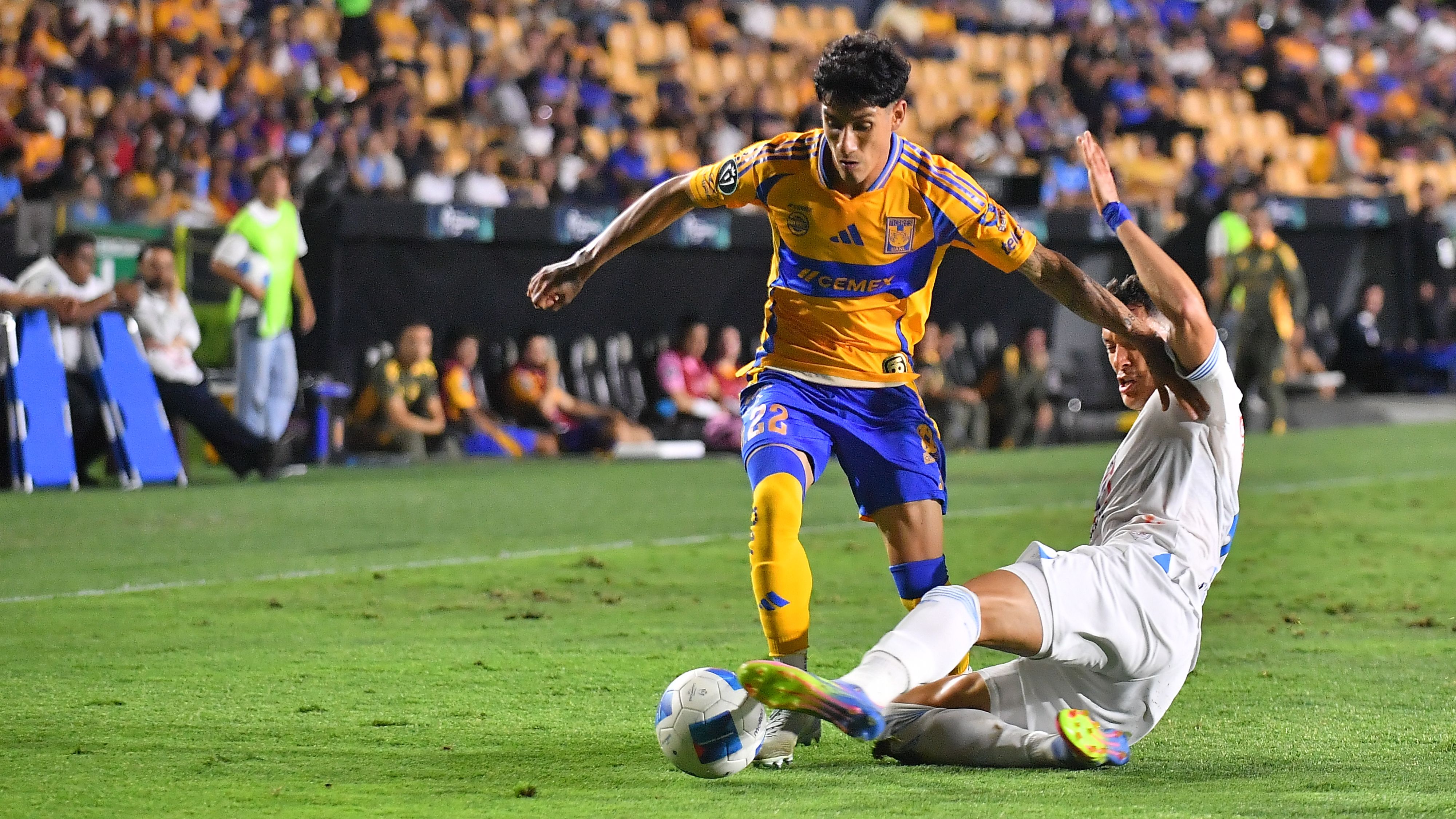 Tigres UANL v Cruz Azul - CONCACAF Champions Cup