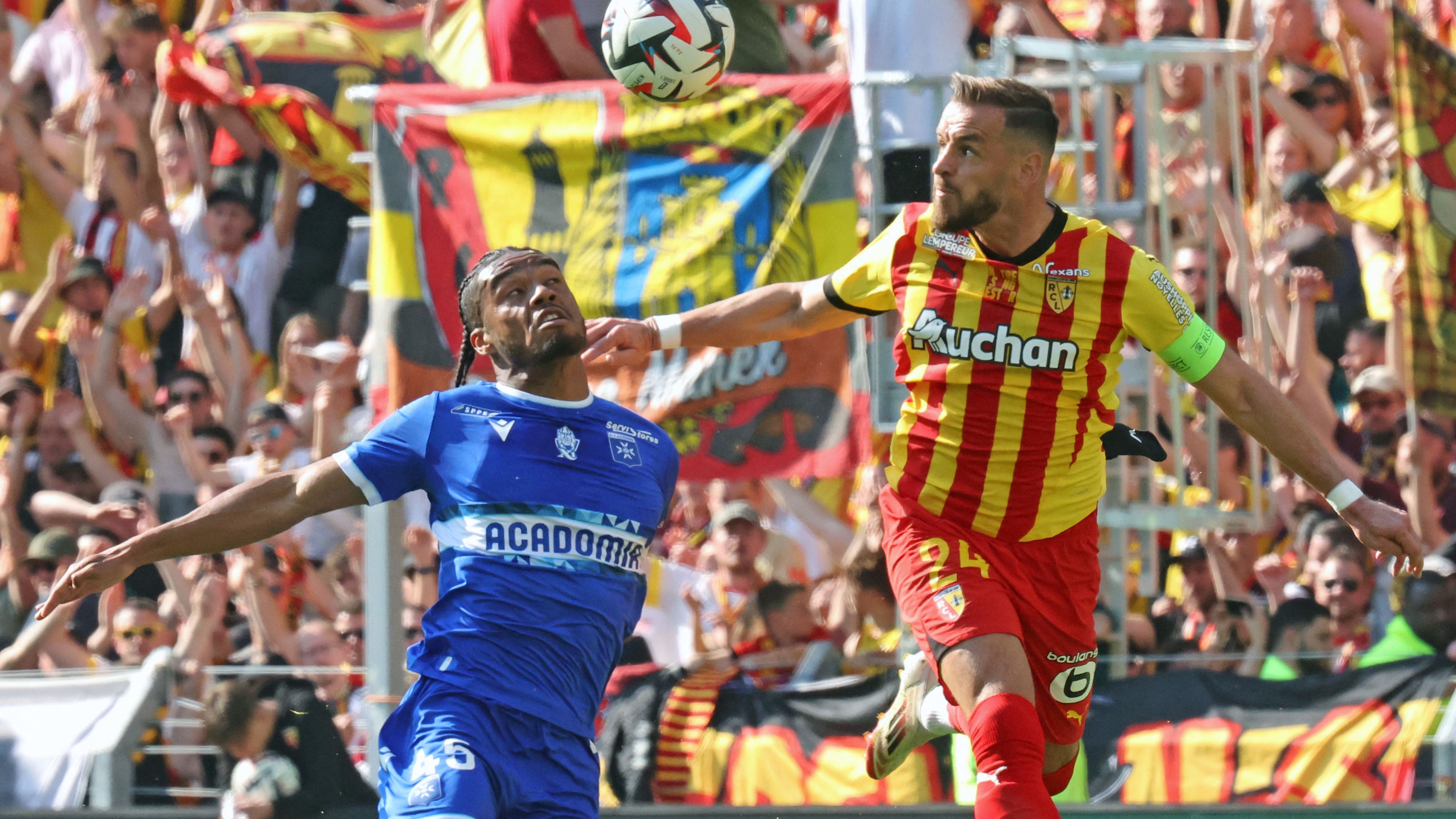 FBL-FRA-LIGUE1-LENS-AUXERRE