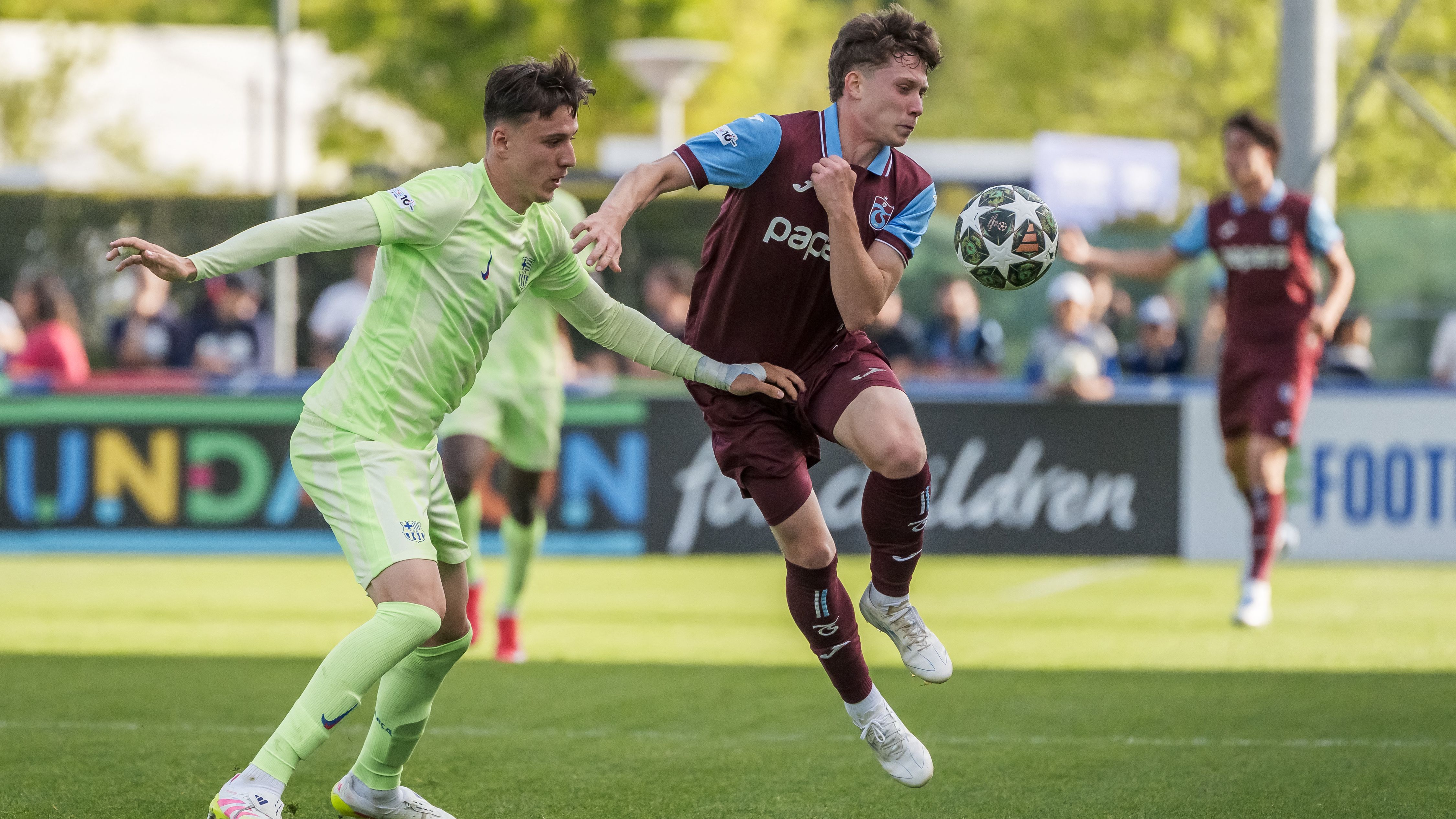 FBL-EUR-YOUTH LEAGUE-TRABZONSPOR-BARCELONA