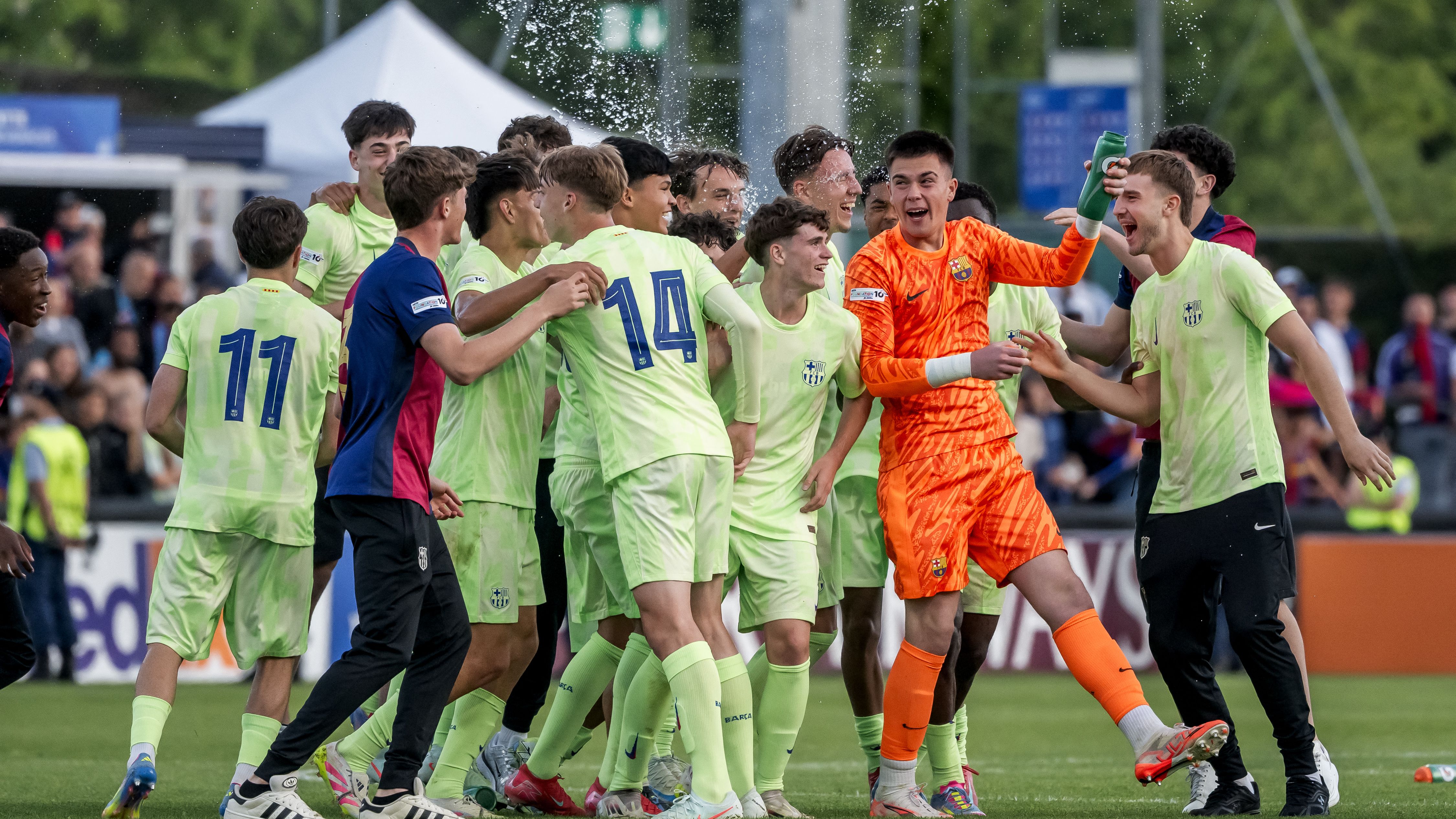 FBL-EUR-YOUTH LEAGUE-TRABZONSPOR-BARCELONA