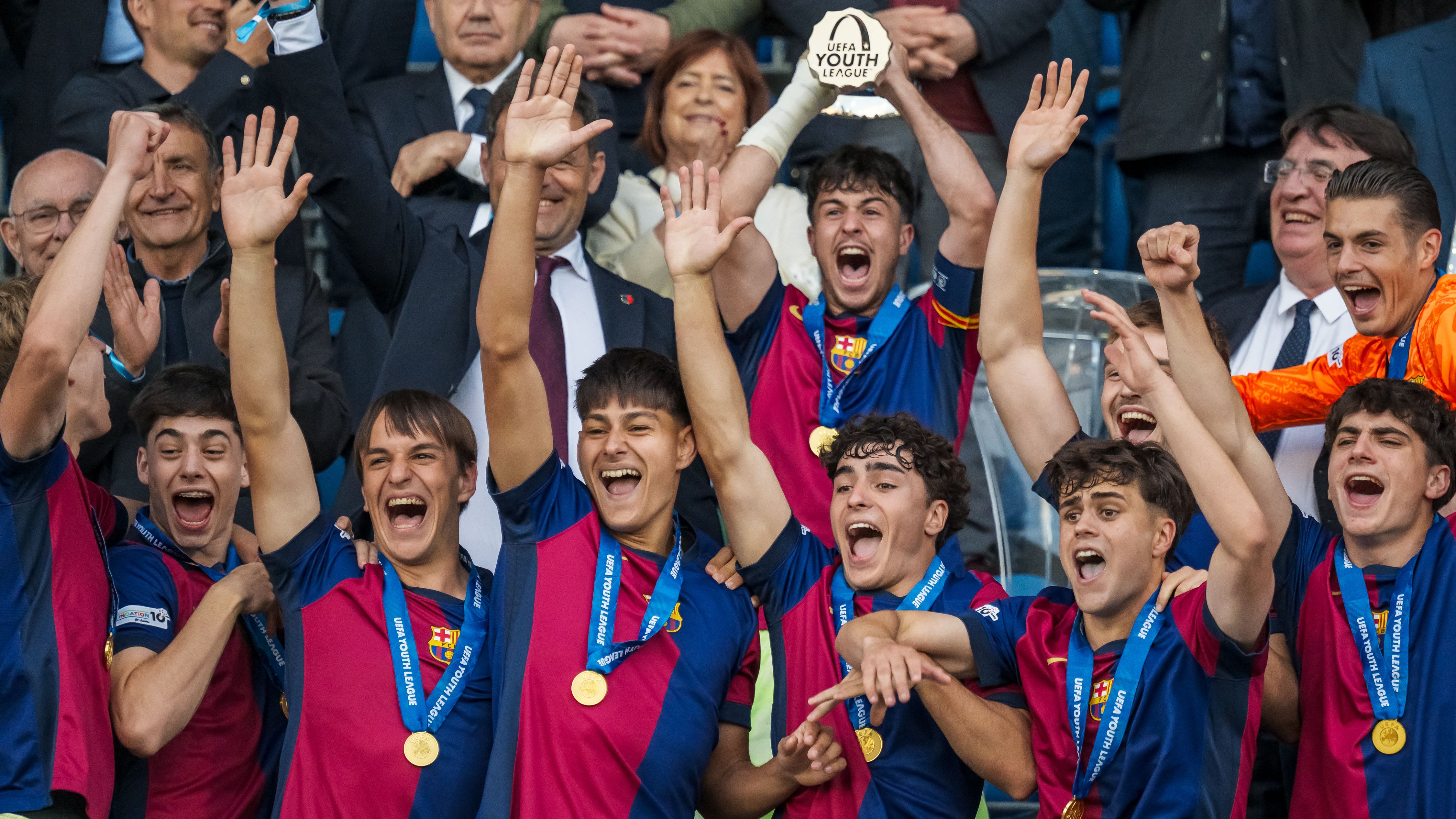 FBL-EUR-YOUTH LEAGUE-TRABZONSPOR-BARCELONA