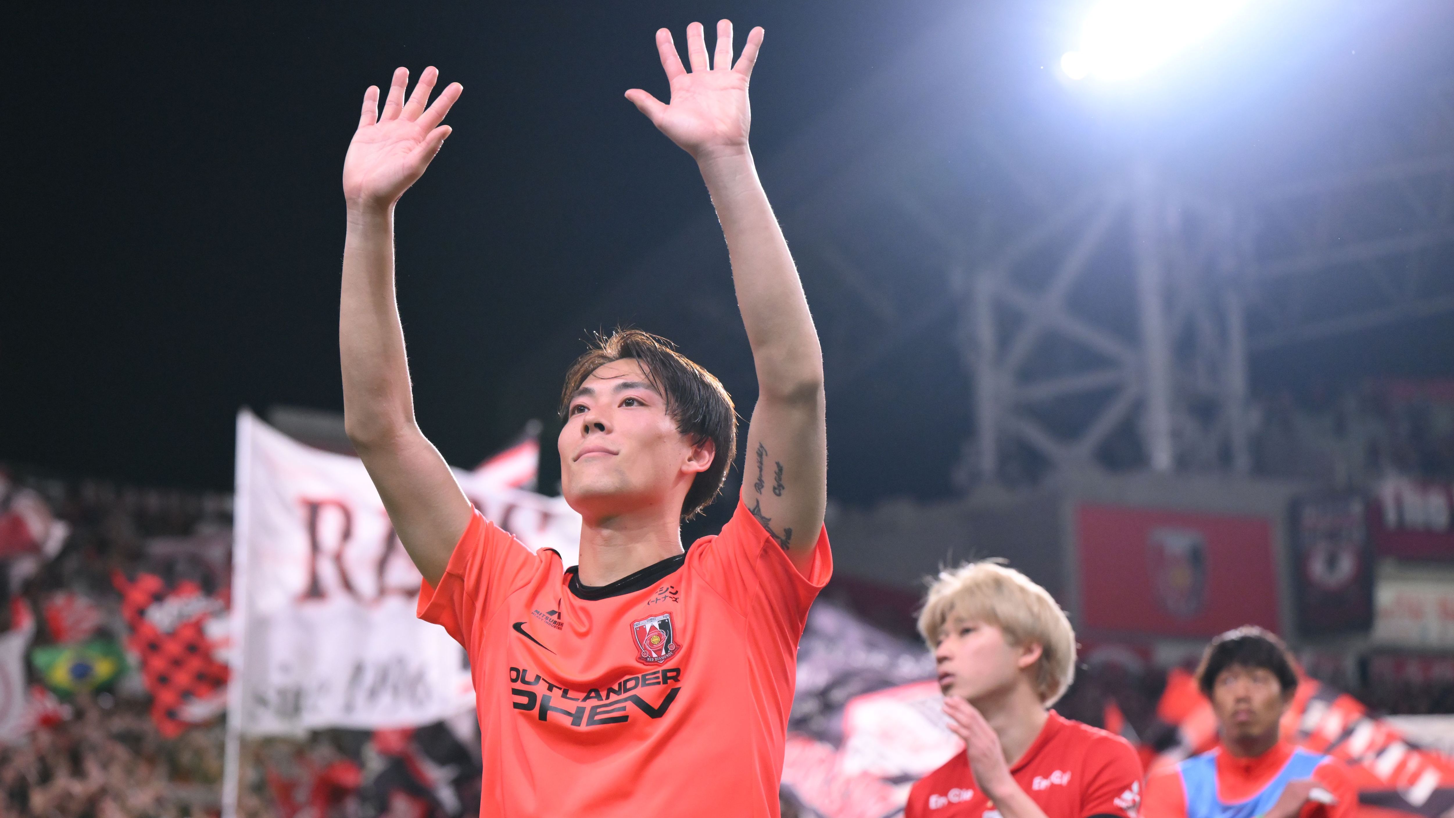 Urawa Red Diamonds v Sanfrecce Hiroshima - J.LEAGUE MEIJI YASUDA J1