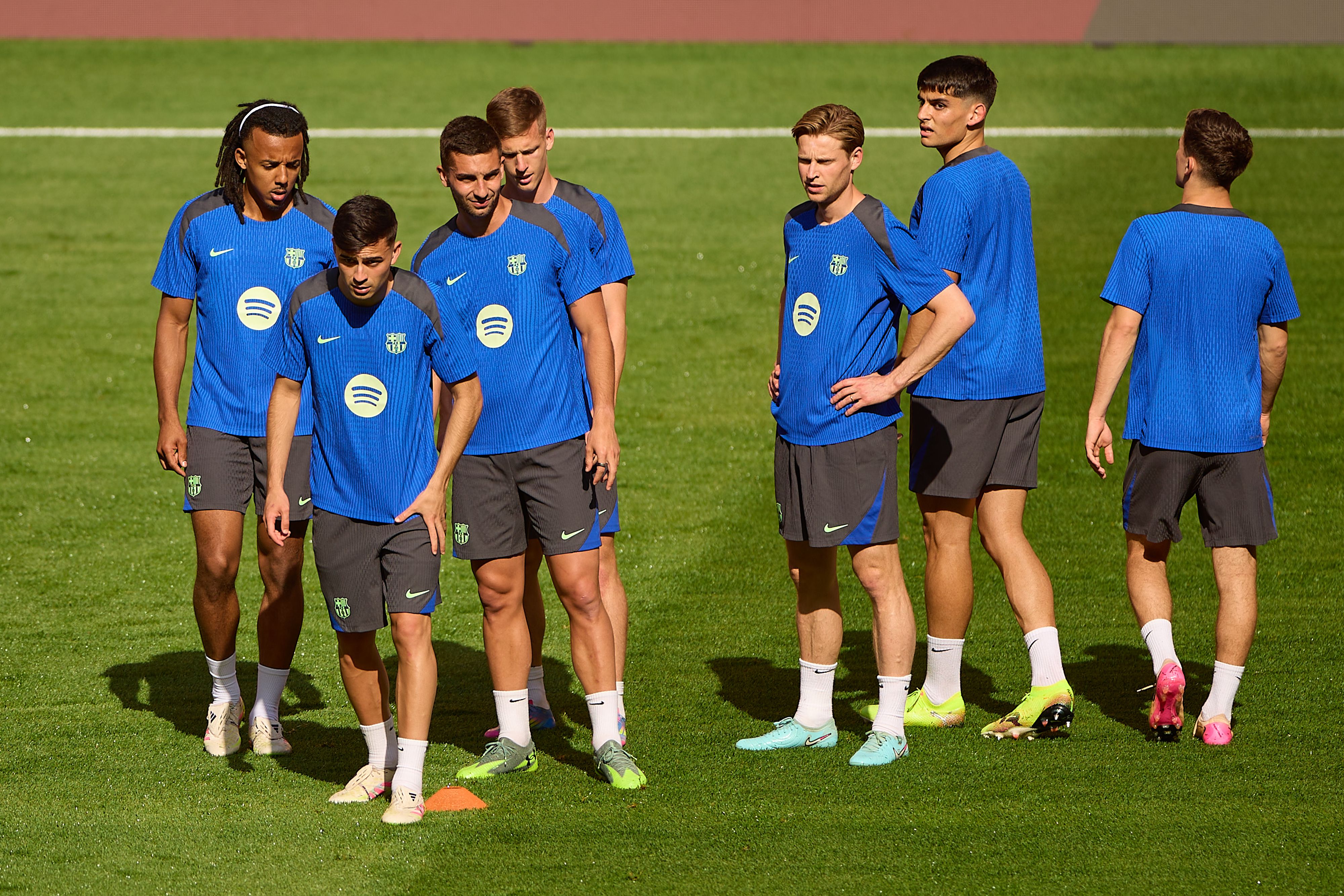 FC Barcelona Training Session