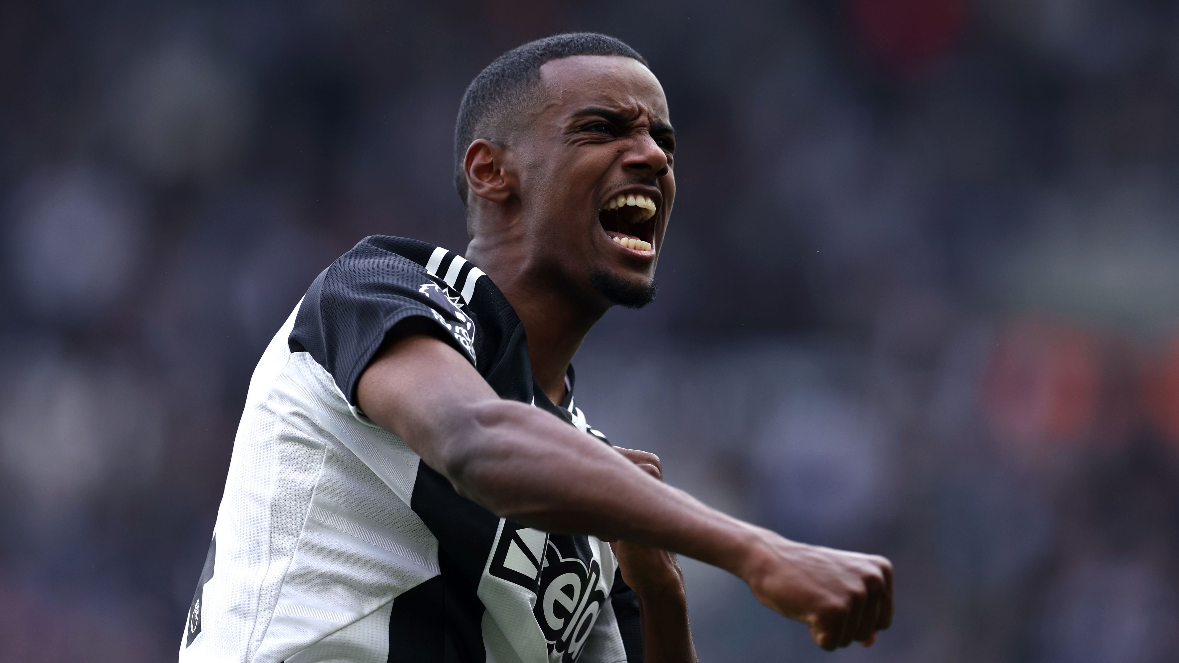Liverpool approach Newcastle over £120m Alexander Isak transfer | Goal.com UK