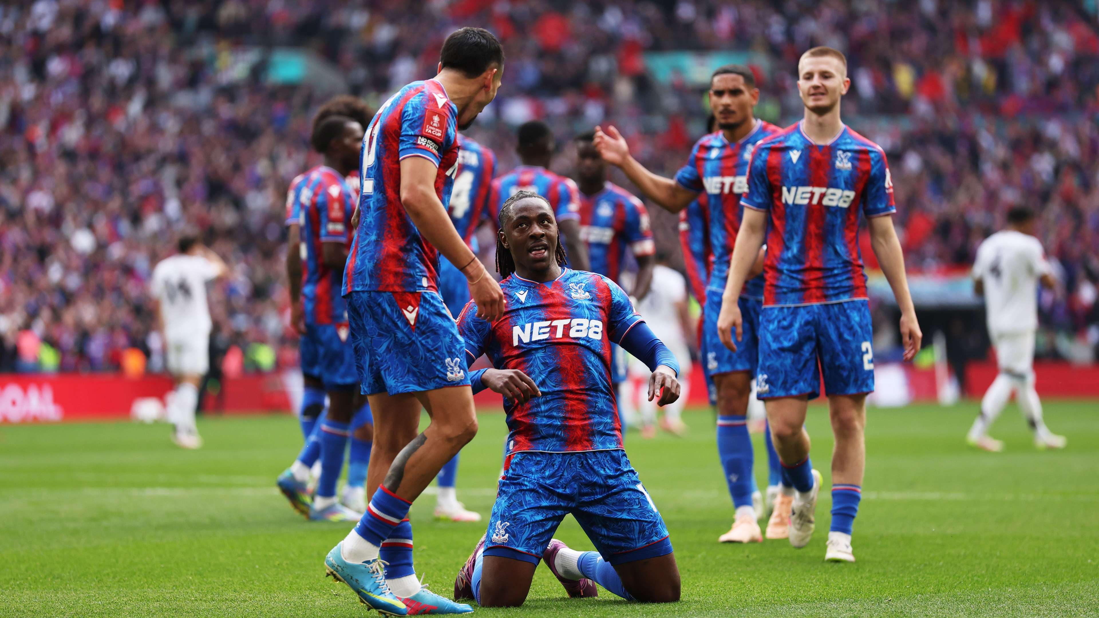 Crystal Palace v Aston Villa - Emirates FA Cup Semi Final