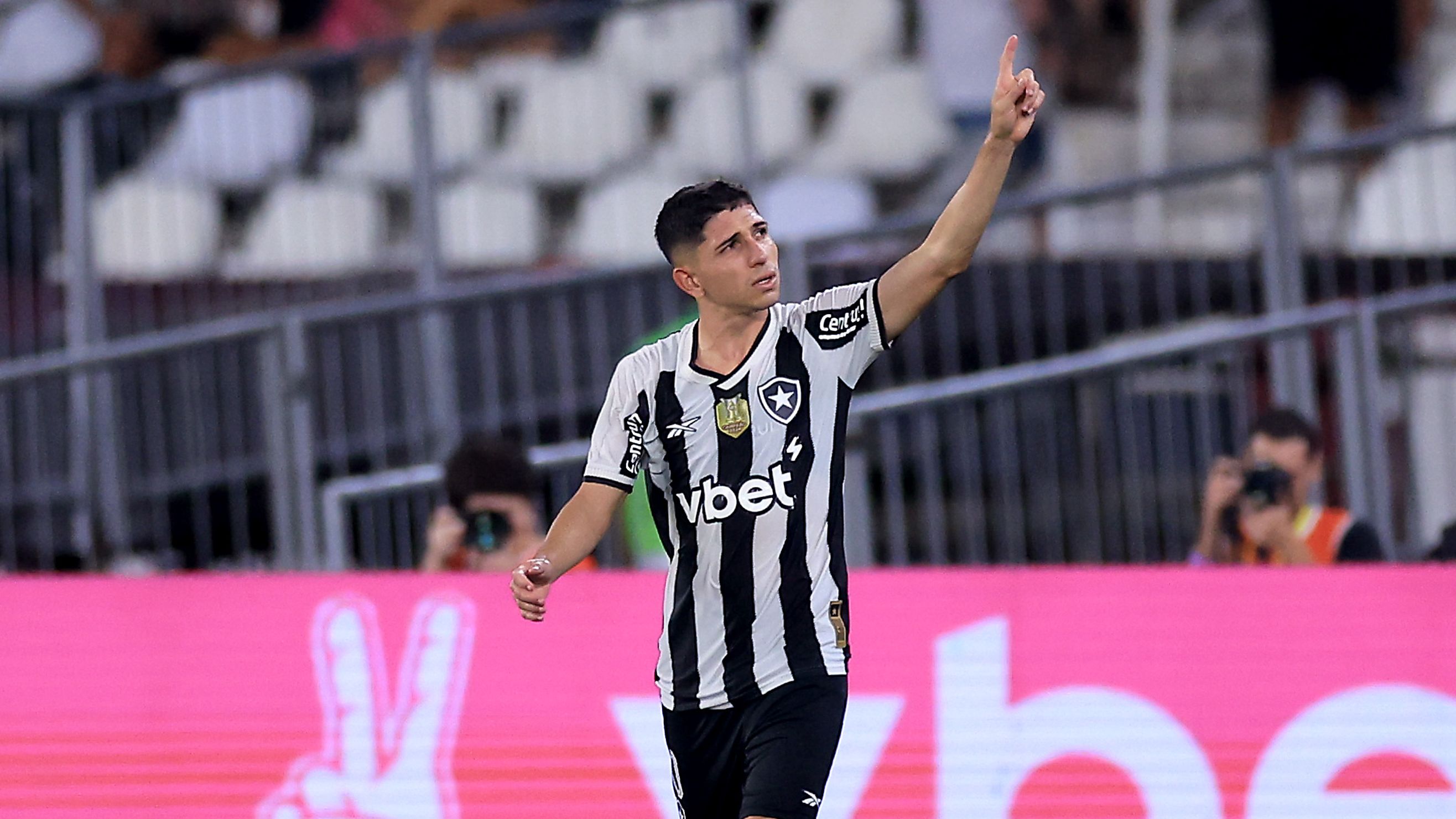 Botafogo v Fluminense - Brasileirao 2025