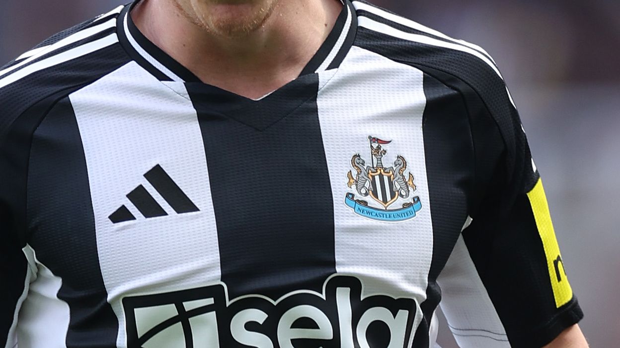 Newcastle launch plan to redesign iconic club badge as 'intricate design' deemed unfit for 'digital world' | Goal.com UK
