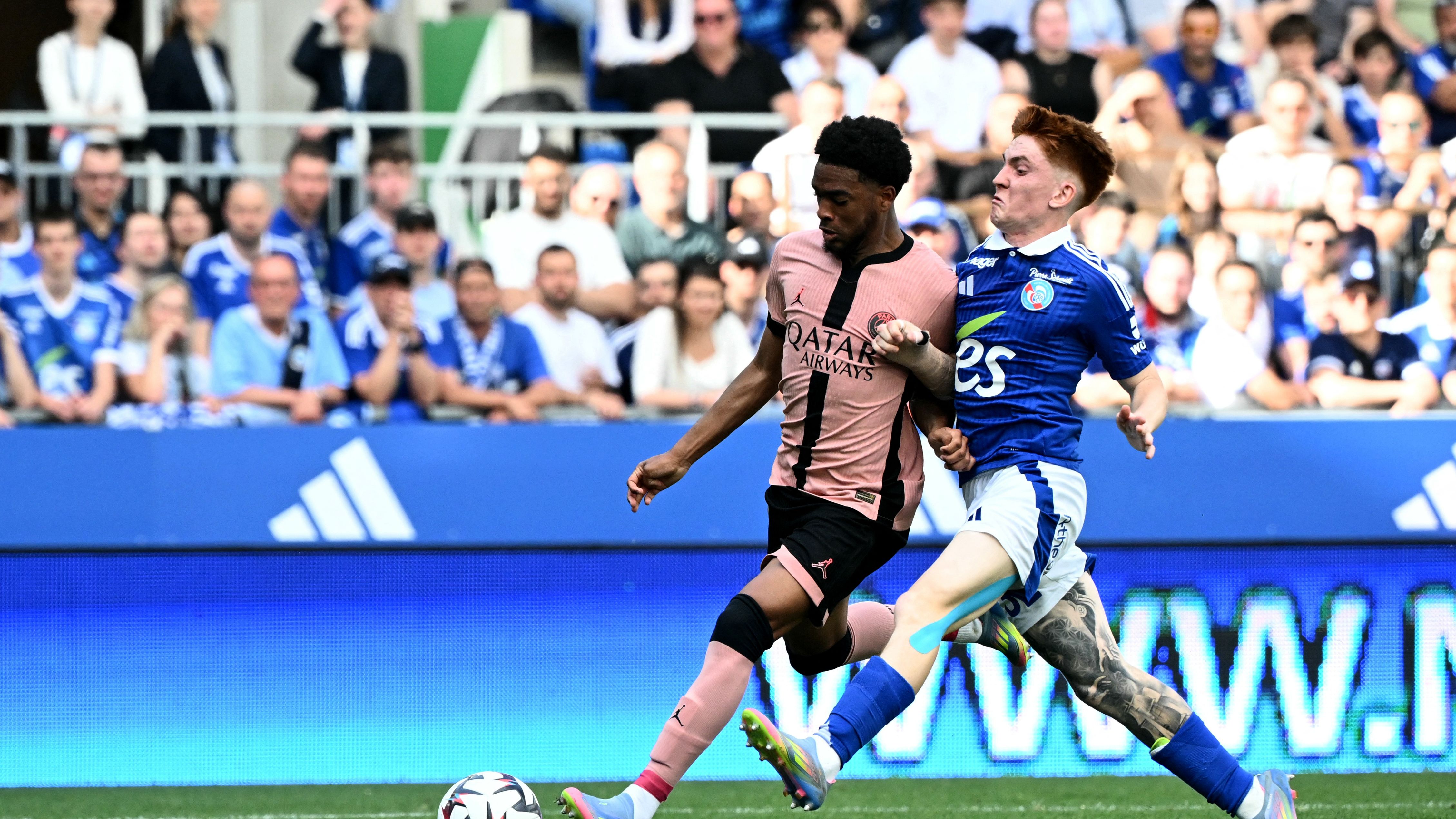 FBL-FRA-LIGUE1-STRASBOURG-PSG