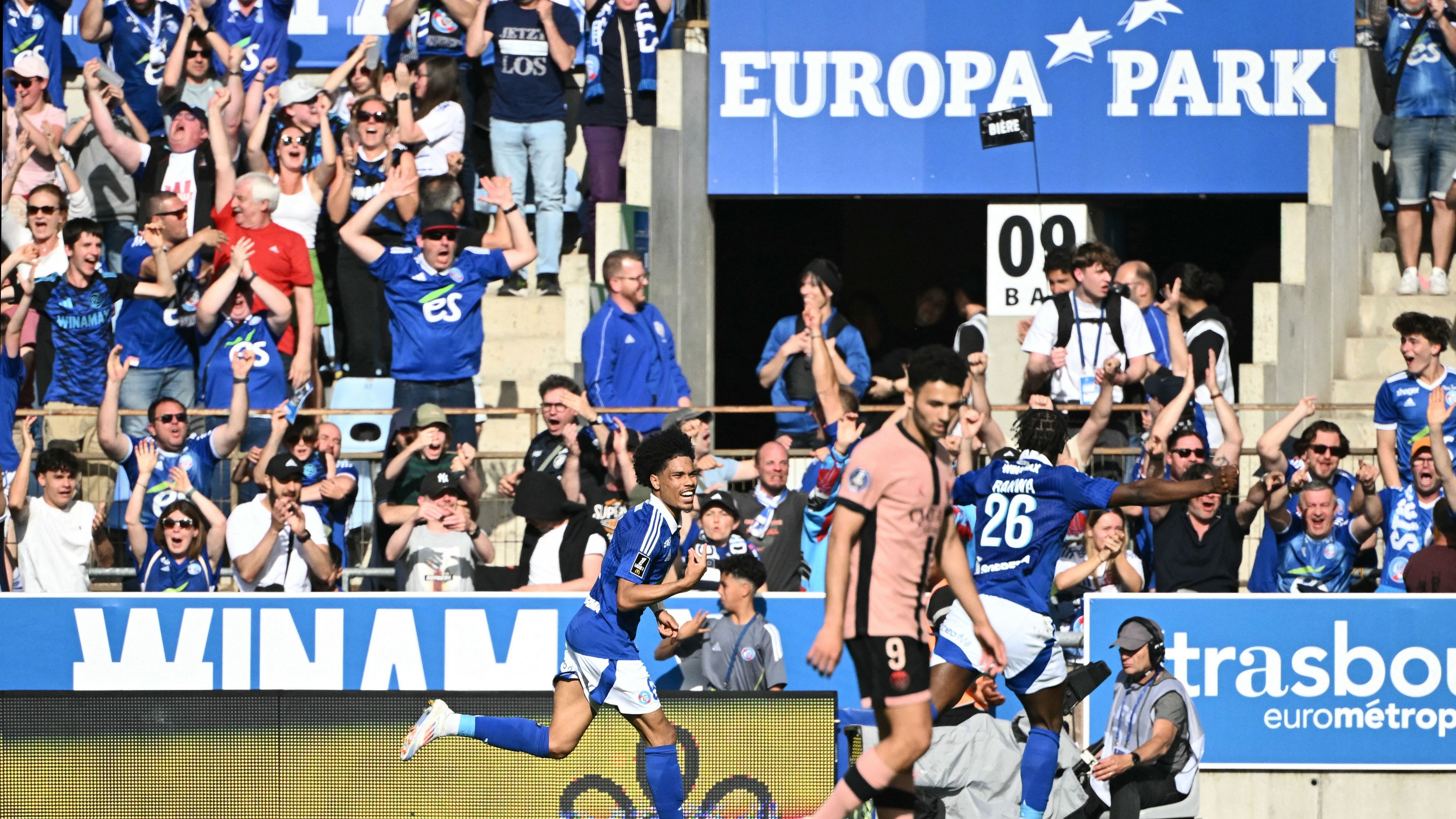 FBL-FRA-LIGUE1-STRASBOURG-PSG