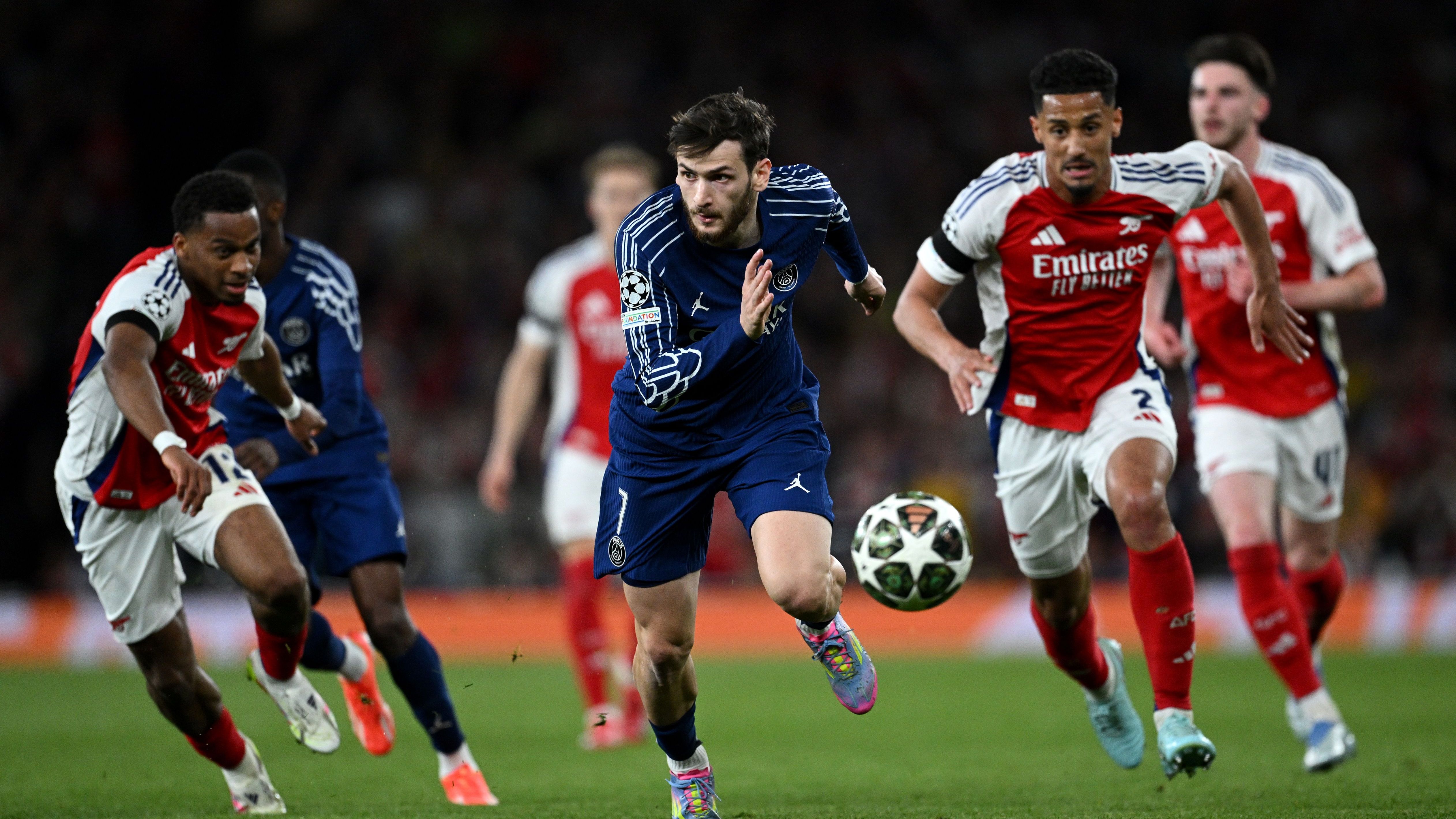 Arsenal FC v Paris Saint-Germain - UEFA Champions League 2024/25 Semi Final First Leg