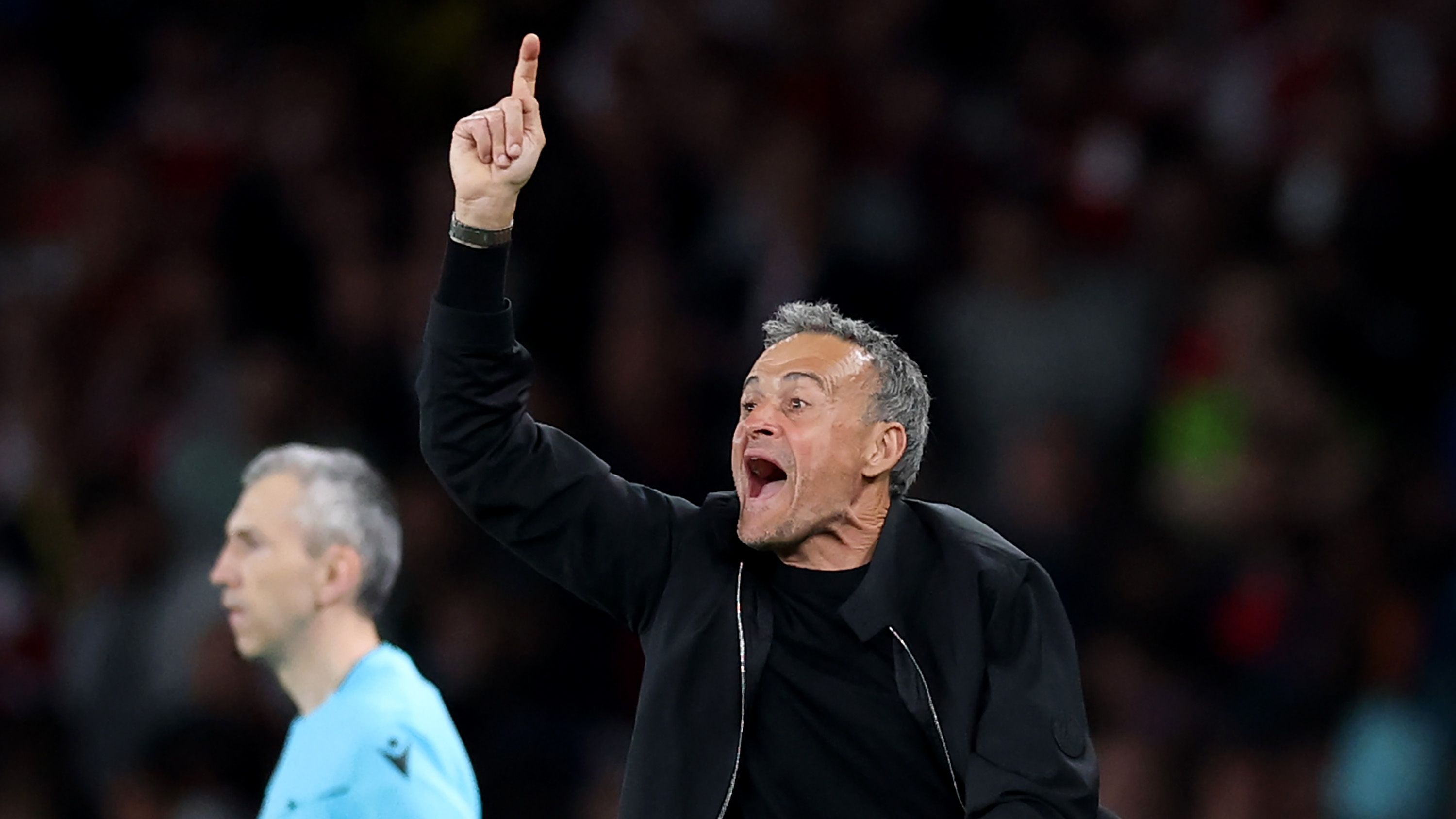 Arsenal FC v Paris Saint-Germain - UEFA Champions League 2024/25 Semi Final First Leg