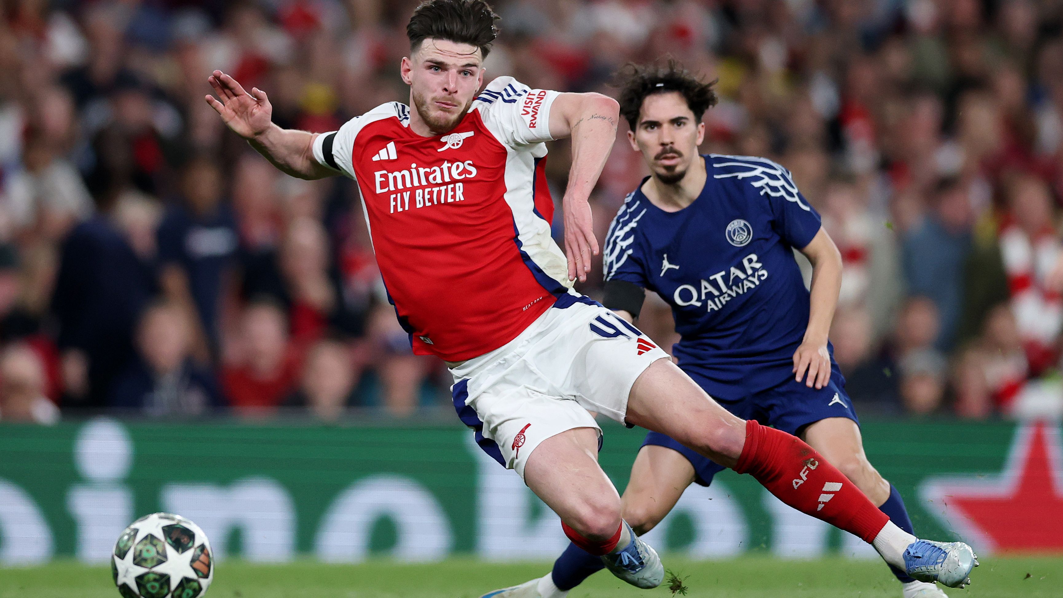 Arsenal FC v Paris Saint-Germain - UEFA Champions League 2024/25 Semi Final First Leg