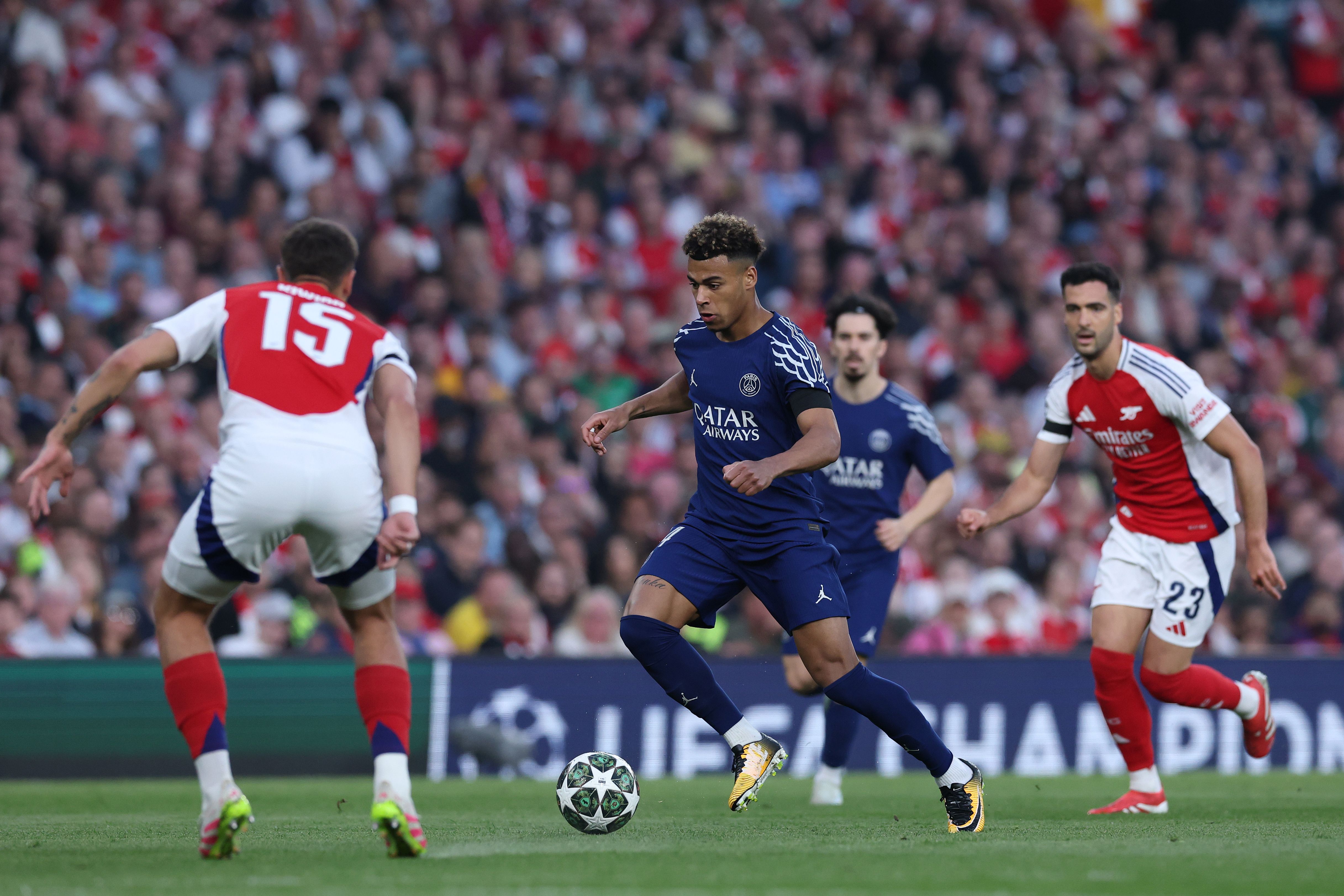Arsenal FC v Paris Saint-Germain - UEFA Champions League 2024/25 Semi Final First Leg