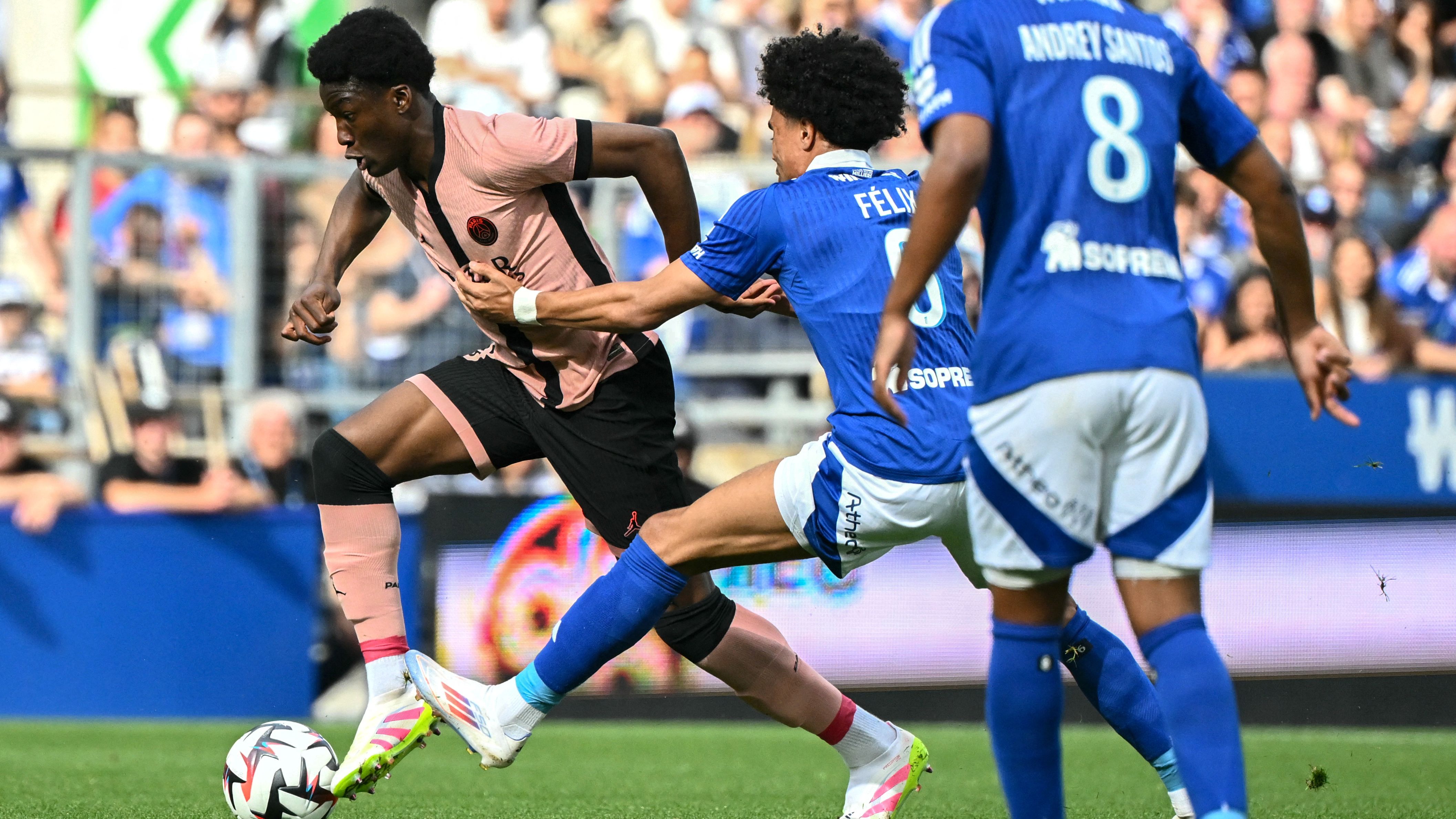 FBL-FRA-LIGUE1-STRASBOURG-PSG