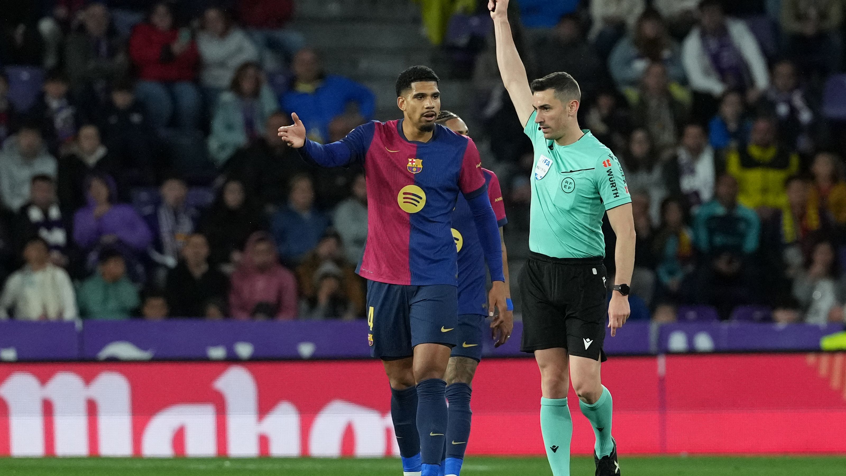 FBL-ESP-LIGA-VALLADOLID-BARCELONA