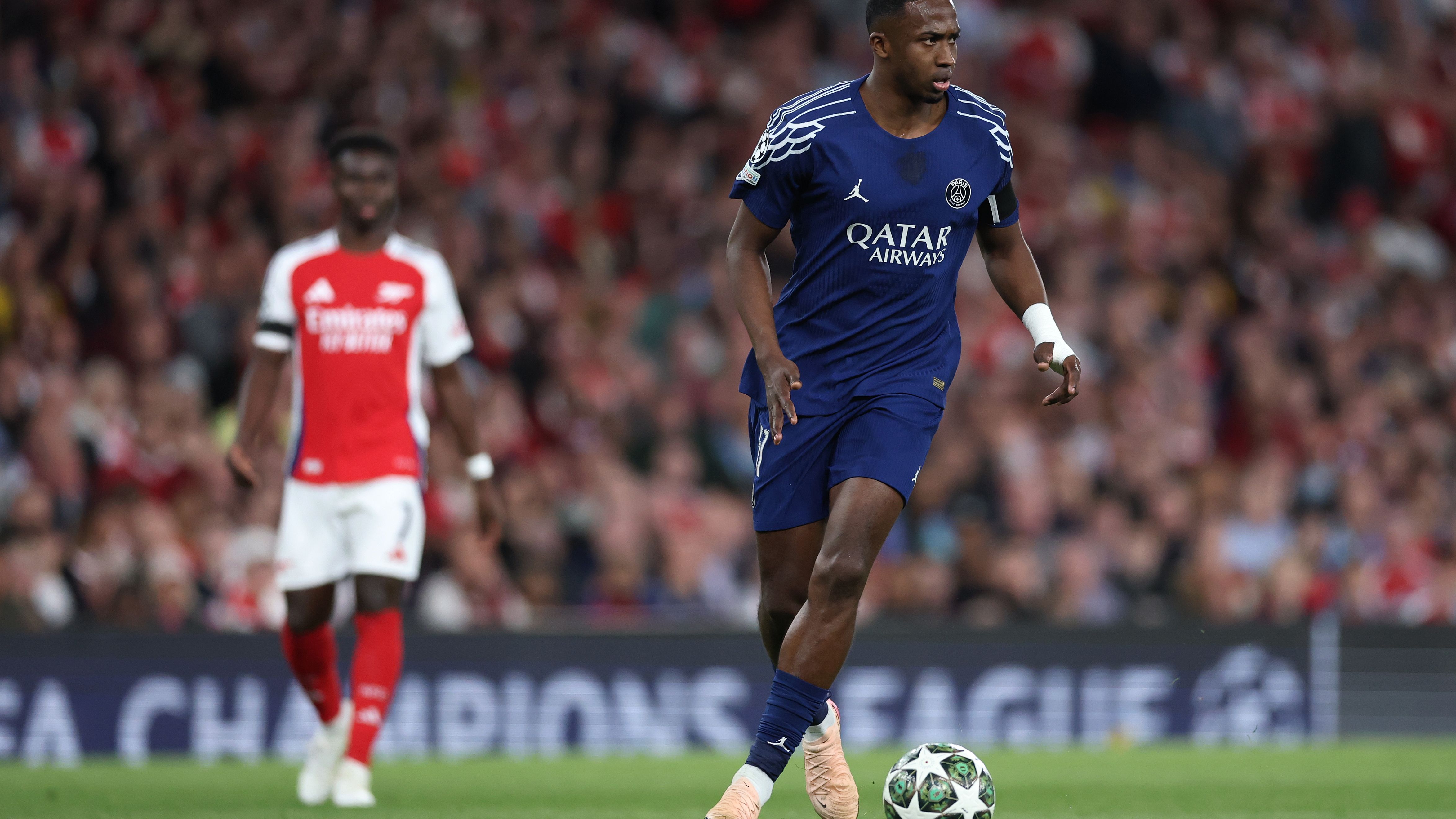 Arsenal FC v Paris Saint-Germain - UEFA Champions League 2024/25 Semi Final First Leg