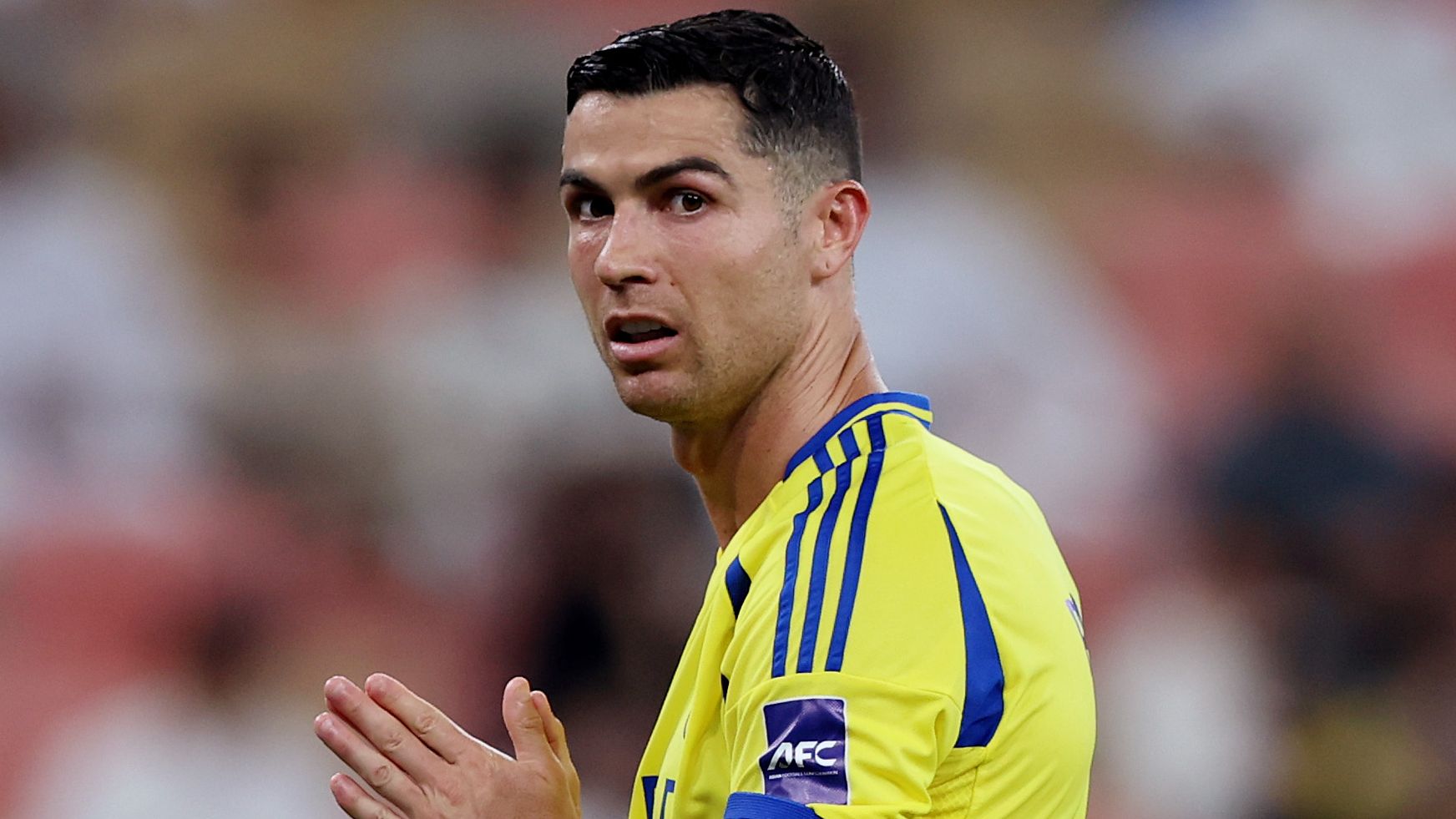 VIDEO: Even Cristiano Ronaldo can see the funny side! CR7 left red-faced after ballooning WILD shot miles wide in Al-Nassr's clash with table-topping Al-Ittihad | Goal.com UK